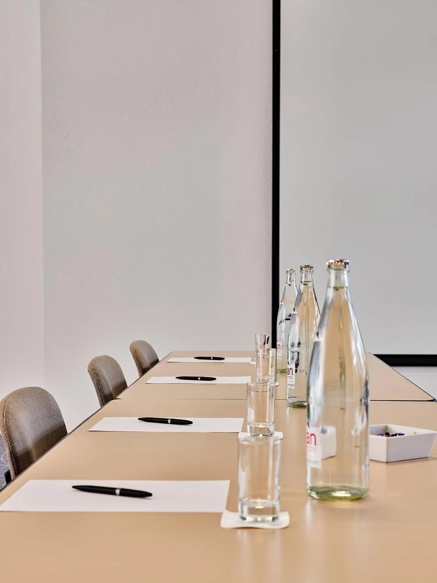 Meeting/conference room in Logis Hôtel Restaurant Aloe