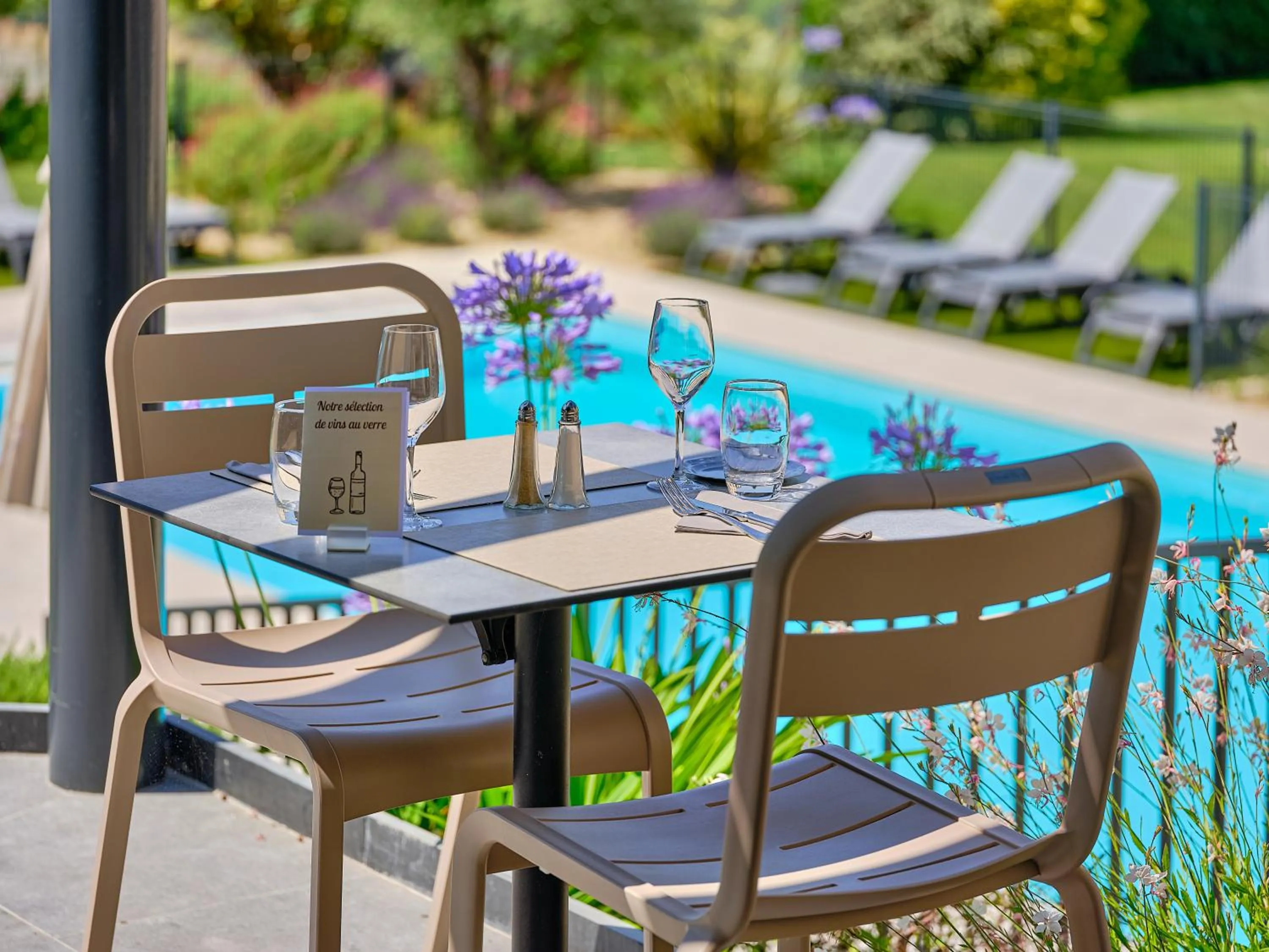 Restaurant/places to eat in Logis Hôtel Restaurant Aloe