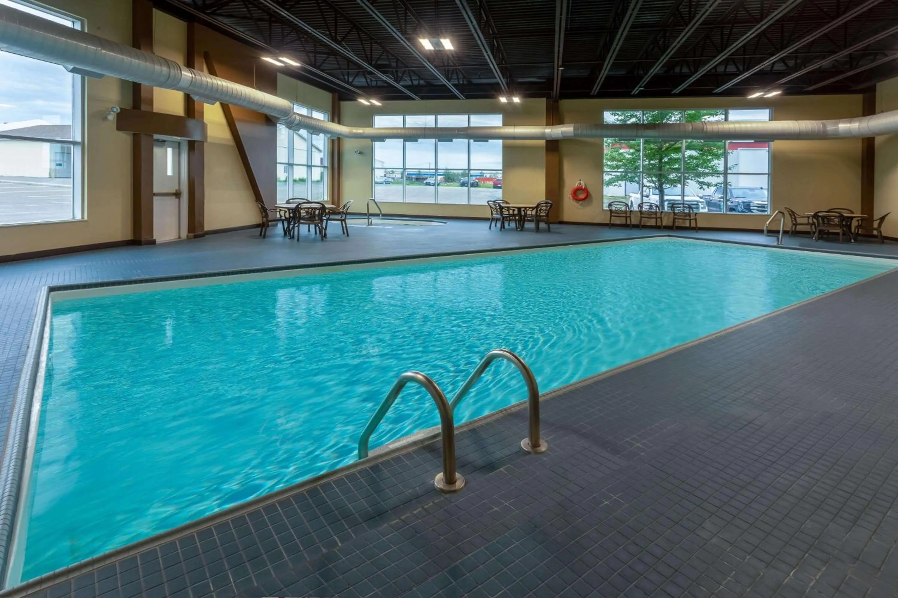 Pool view in Microtel Inn & Suites by Wyndham - Timmins