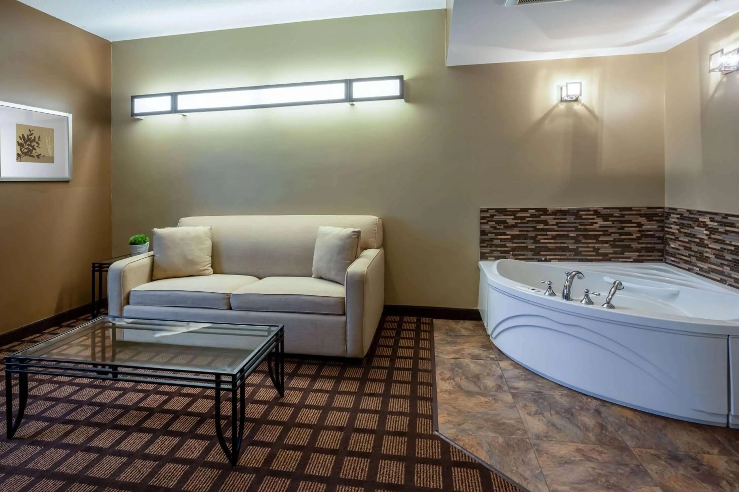 Photo of the whole room in Microtel Inn & Suites by Wyndham - Timmins