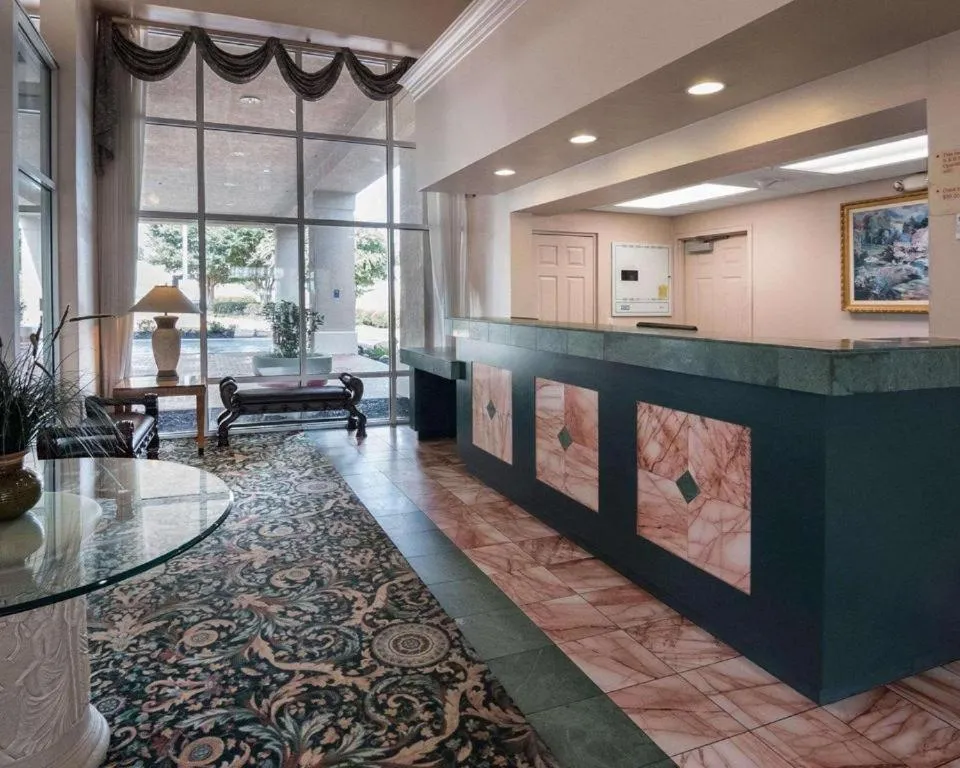 Lobby or reception in Economy Inn & Suites