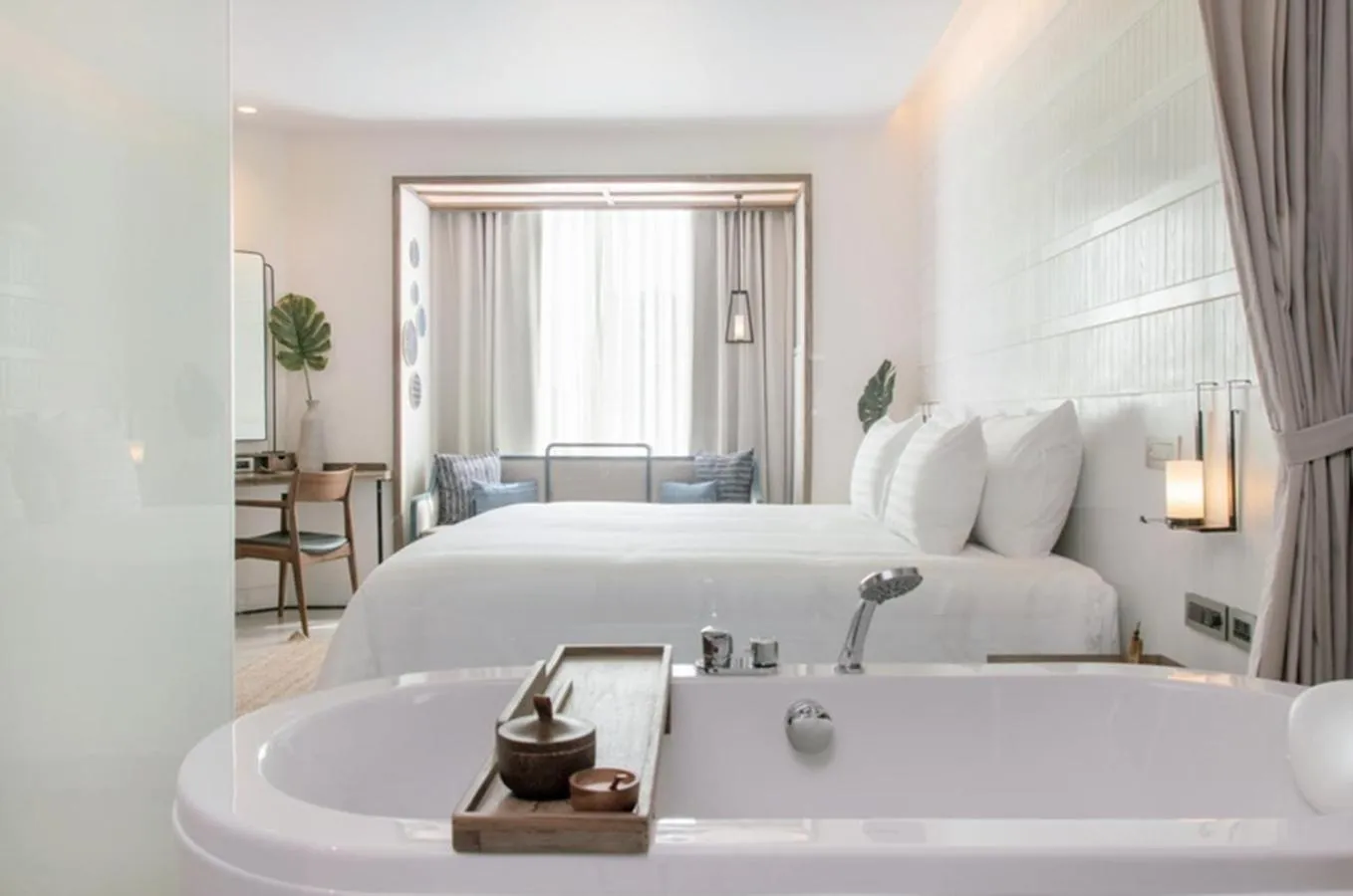 Bathroom, Bed in SYN Boutique Hotel