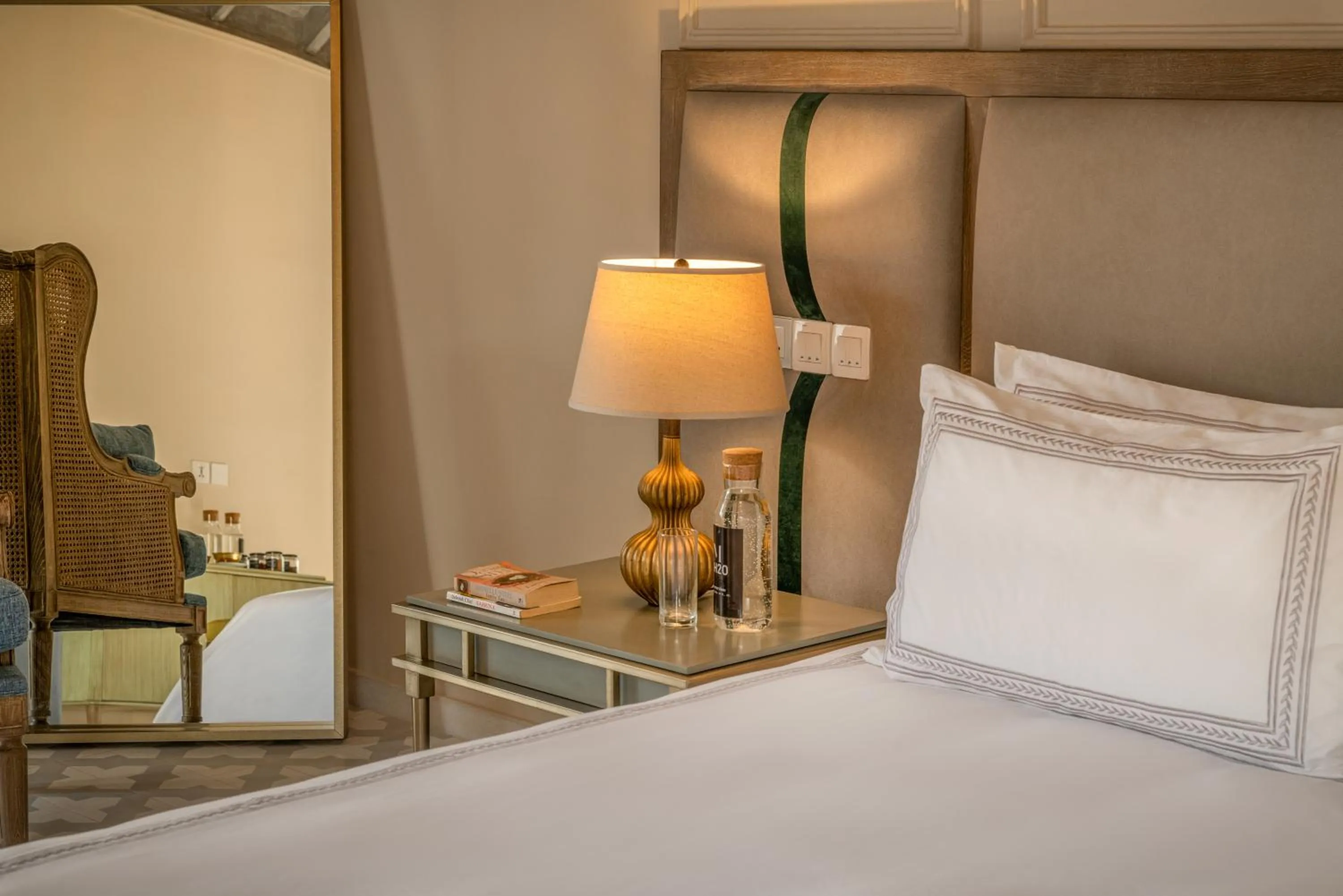 hair dresser, Bed in MansionHaus