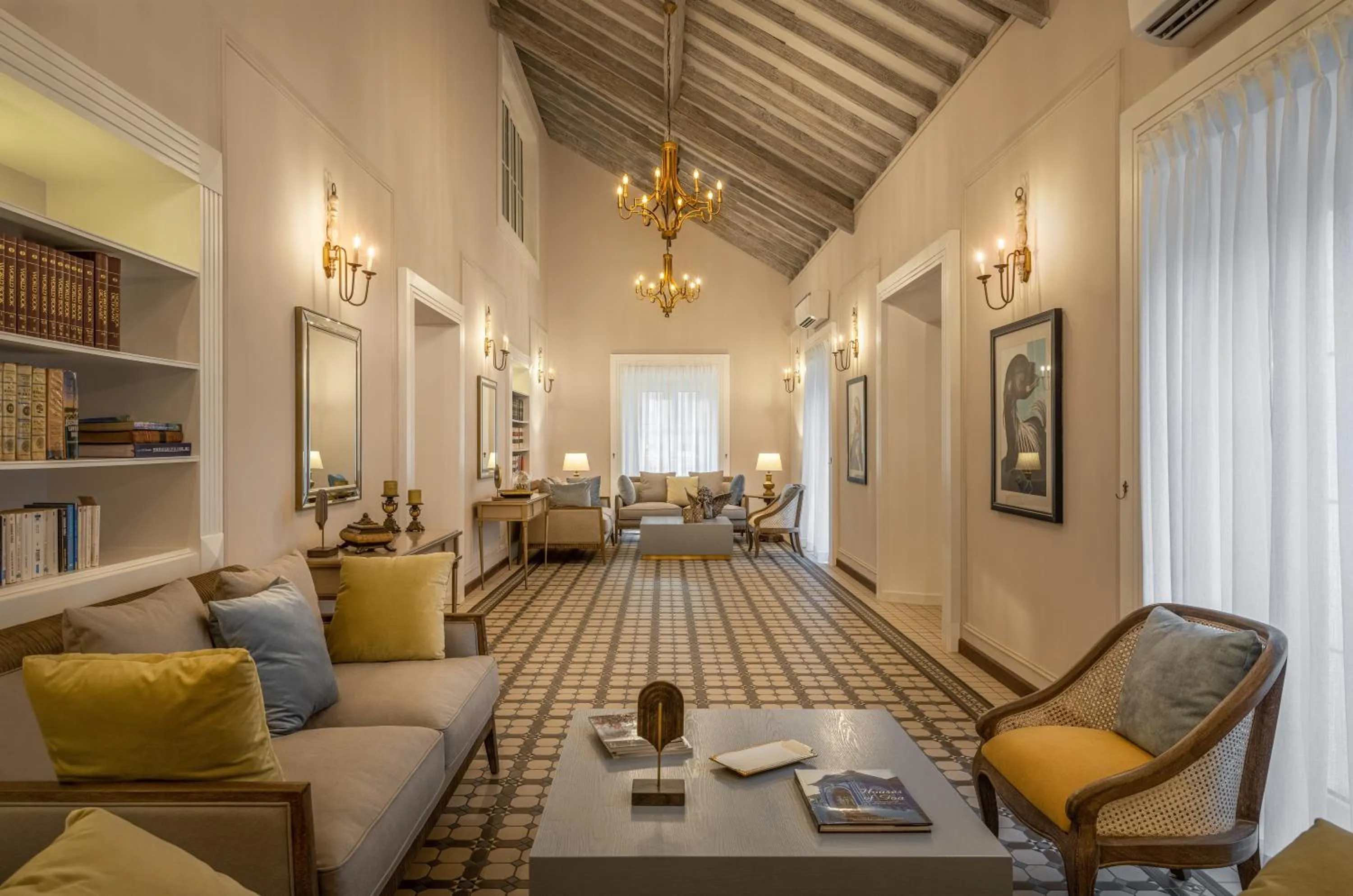 Seating area in MansionHaus