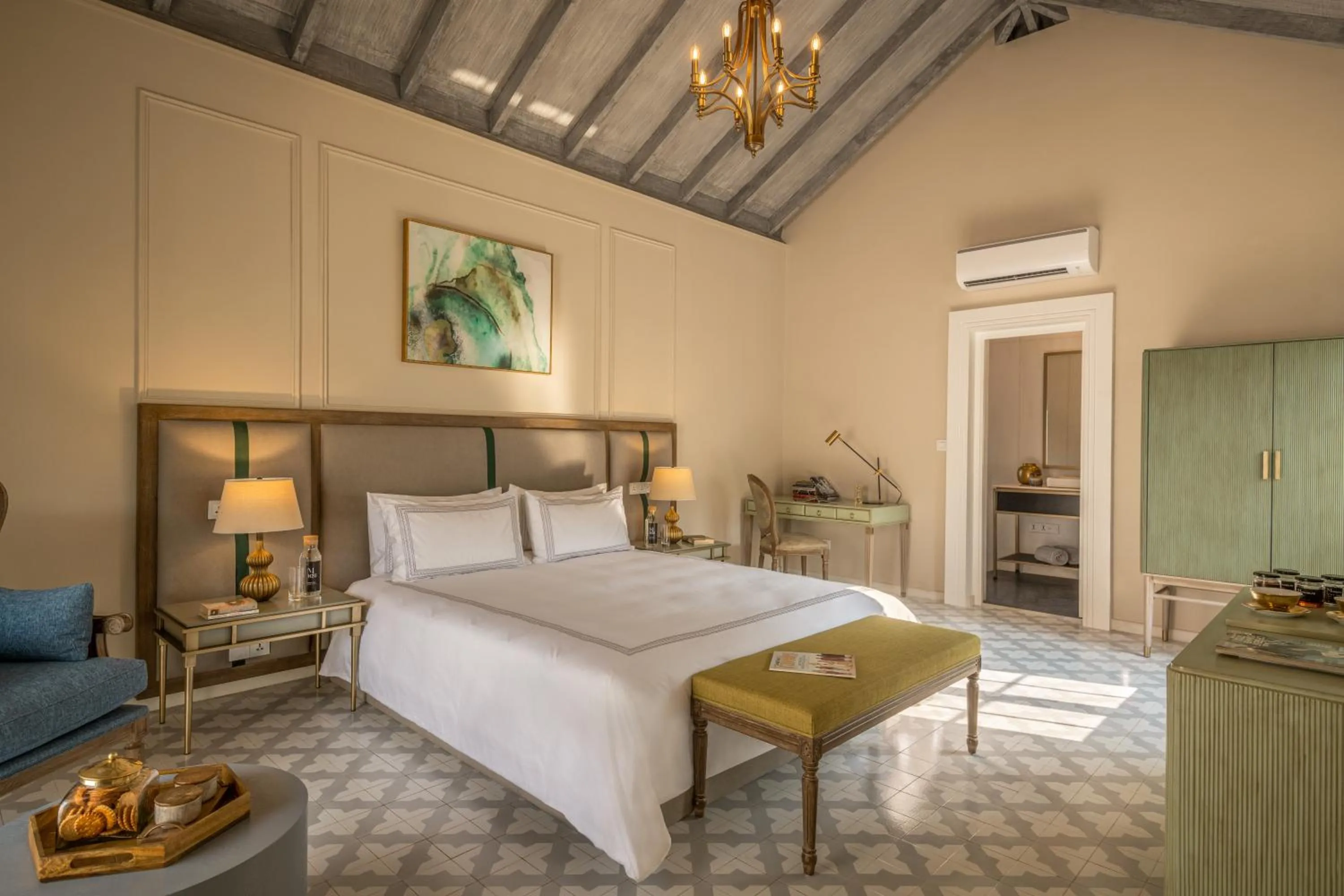 Bedroom, Bed in MansionHaus