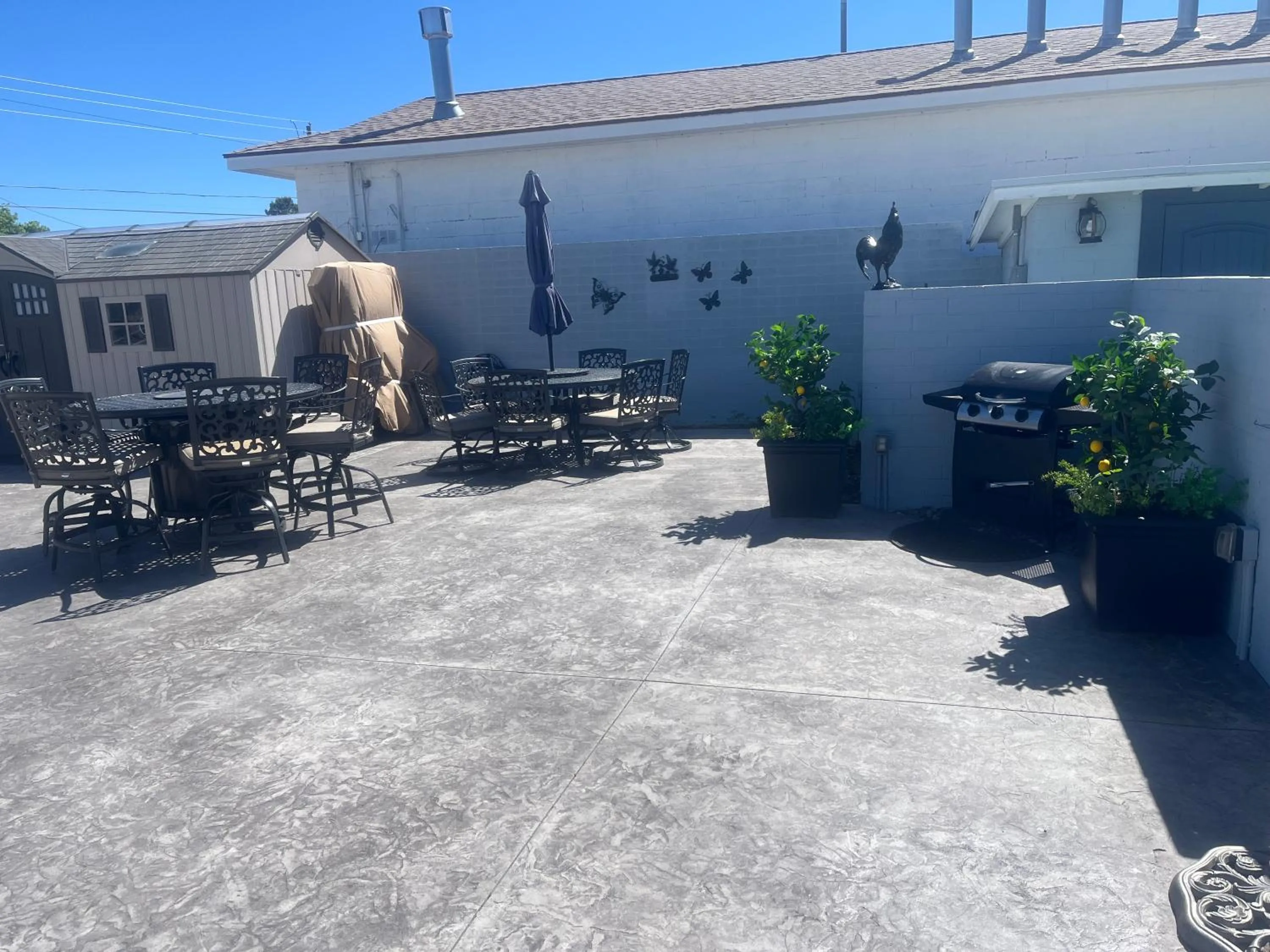 Summer in El Rancho Motel