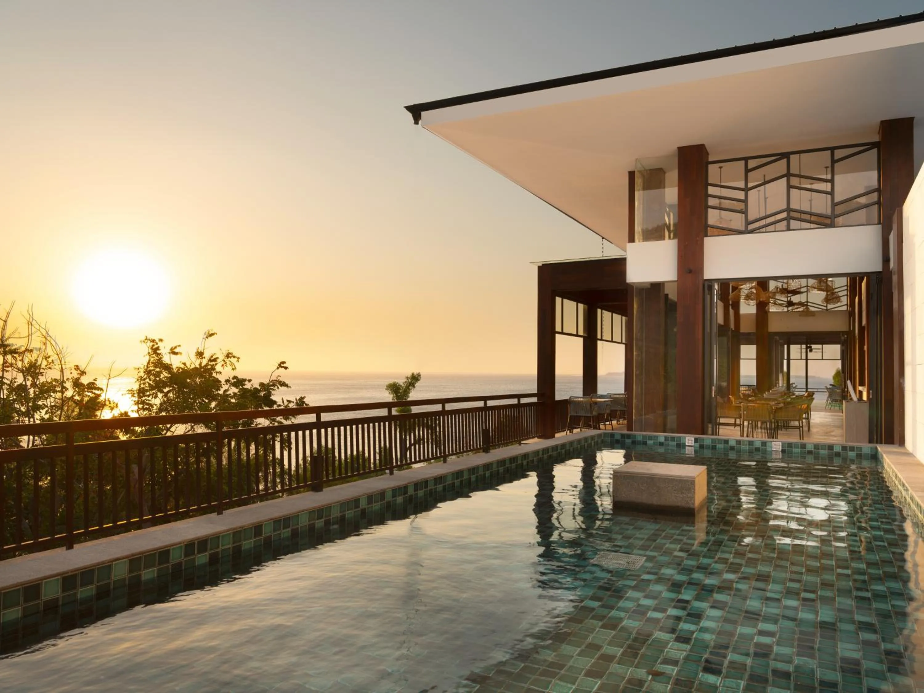 Restaurant/places to eat in The Kayana Beach Lombok