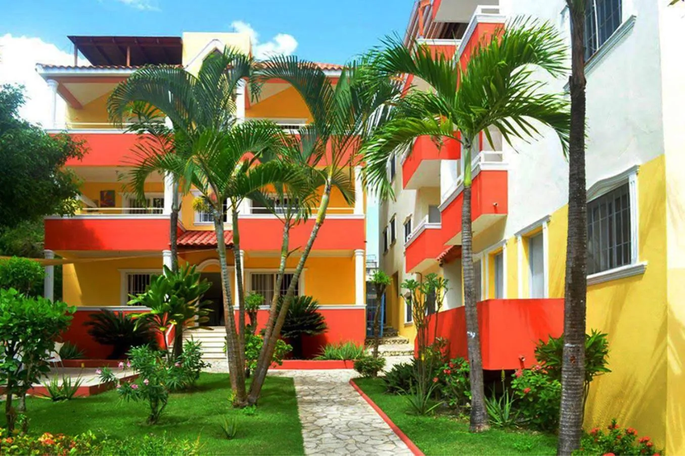 Property building in Parco del Caribe