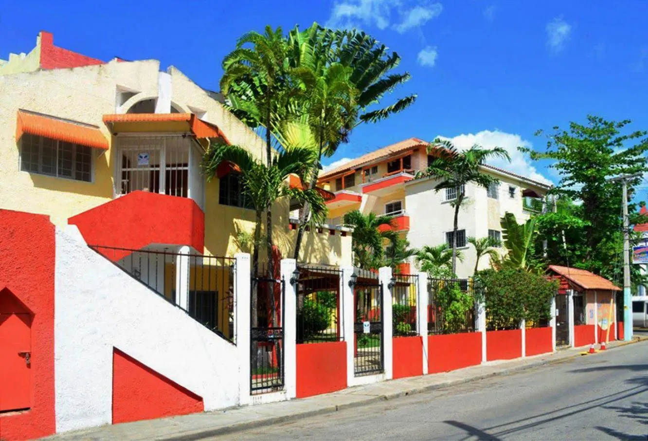 Property building in Parco del Caribe