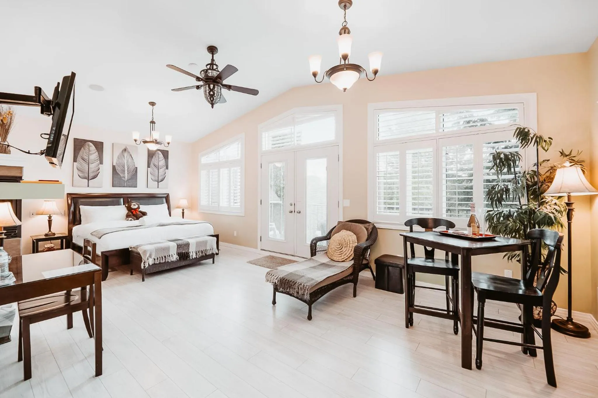 Bed in Along River Ridge