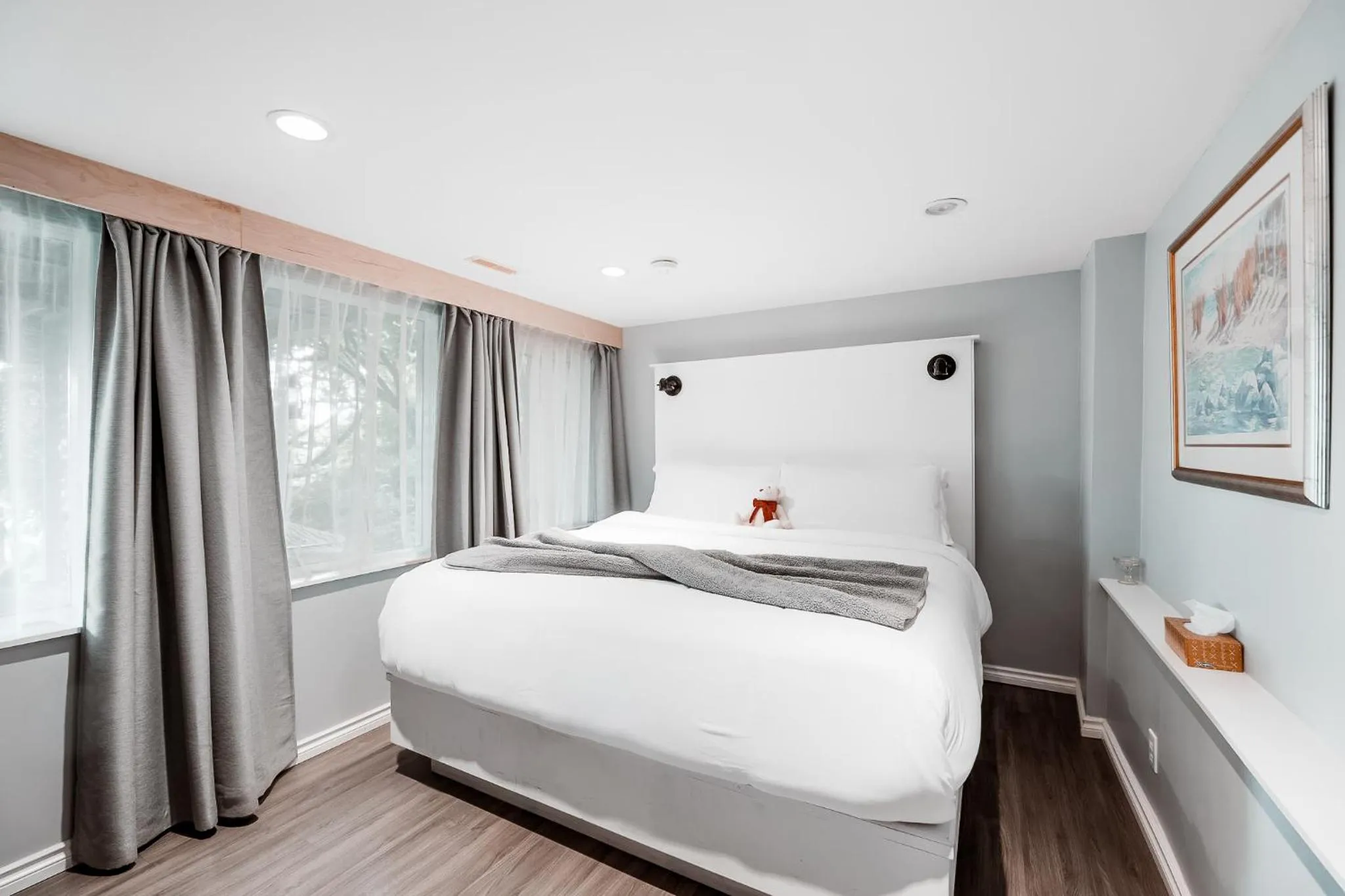 Bed in Along River Ridge