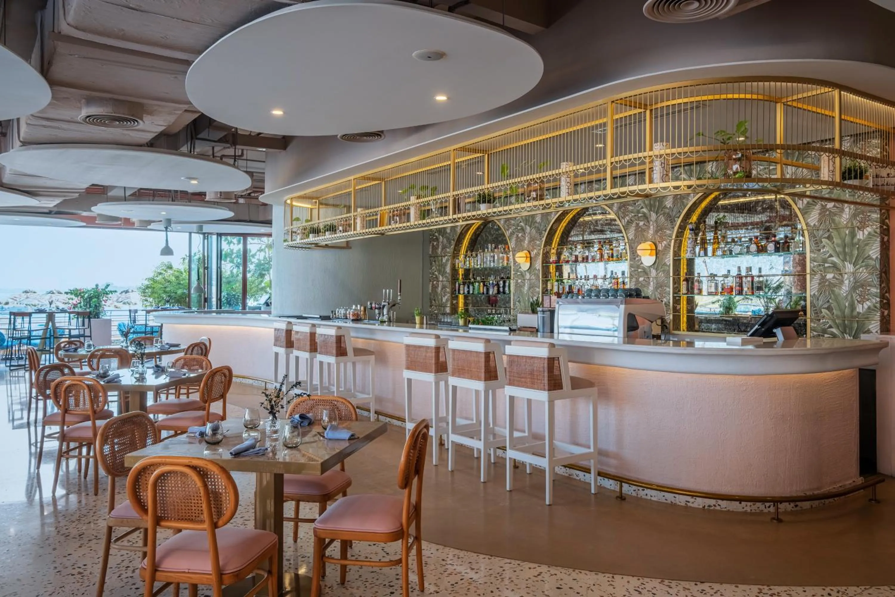 Restaurant/places to eat in Andaz Dubai The Palm, By Hyatt