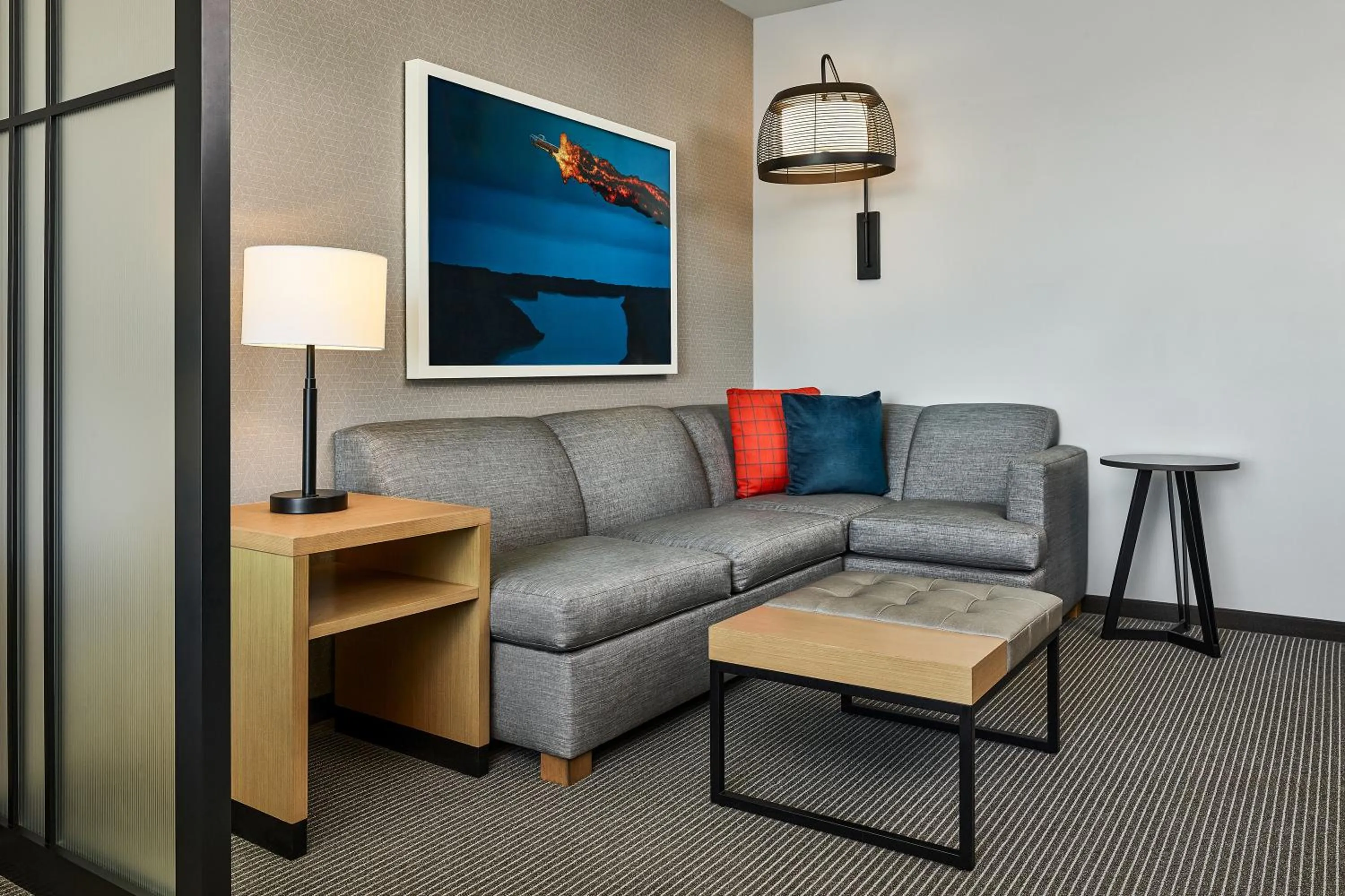 Living room in Hyatt Place Pena Station/Denver Airport