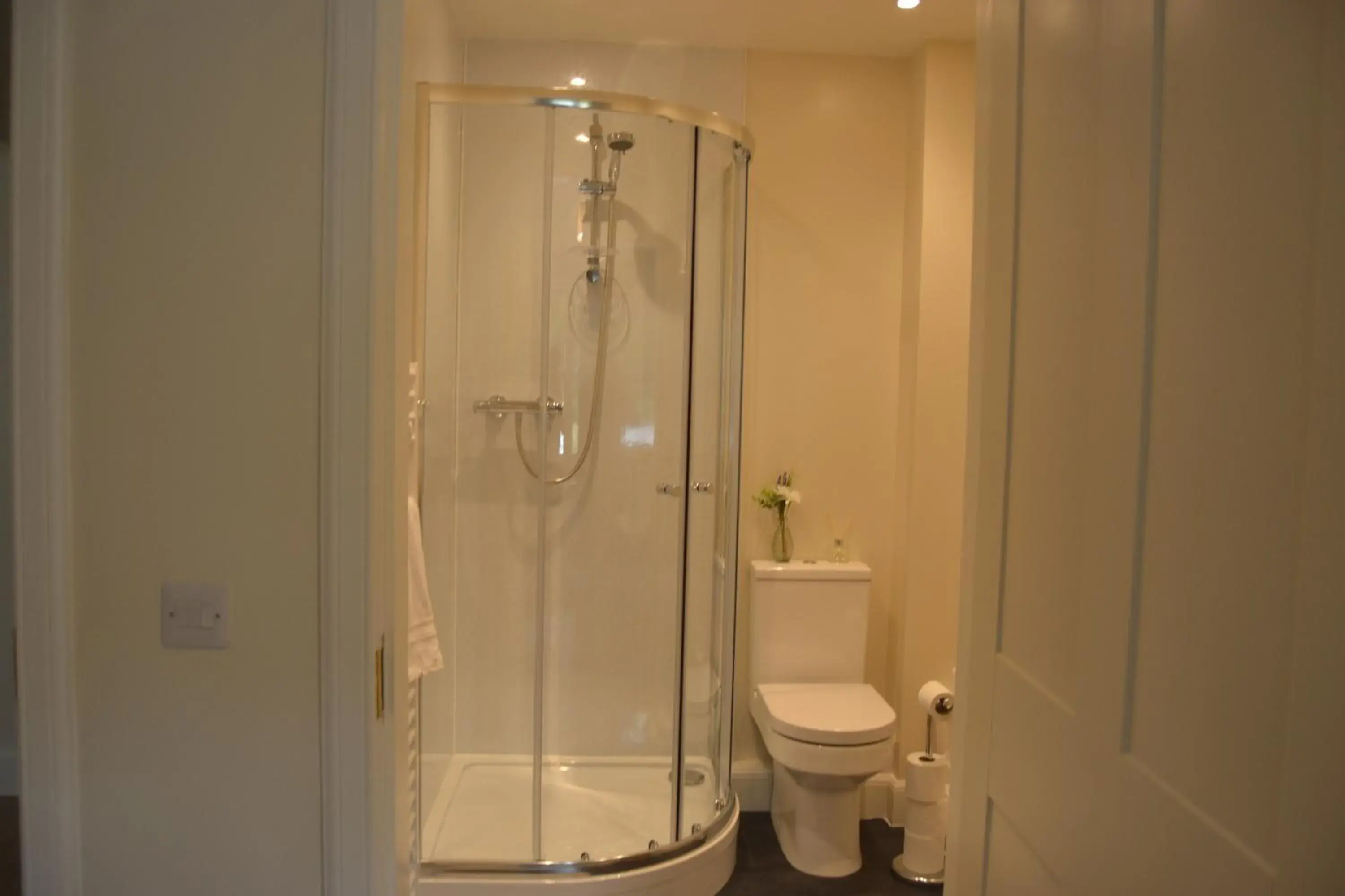 Double or Twin Room with Shower in East Park B&B Double or Twin Room with Shower in East Park B&B