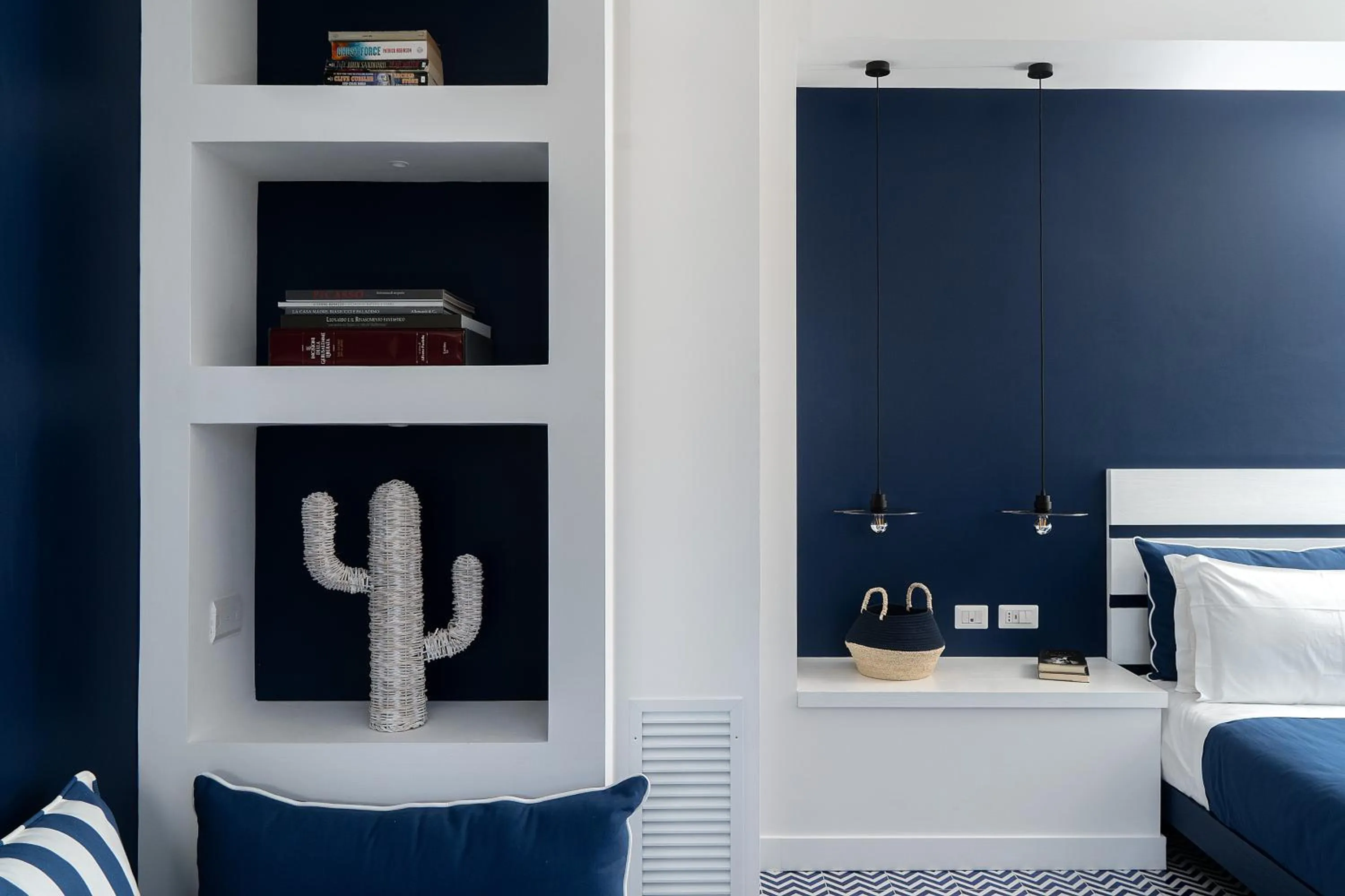 Decorative detail, Bed in Maison Il Conservatorio