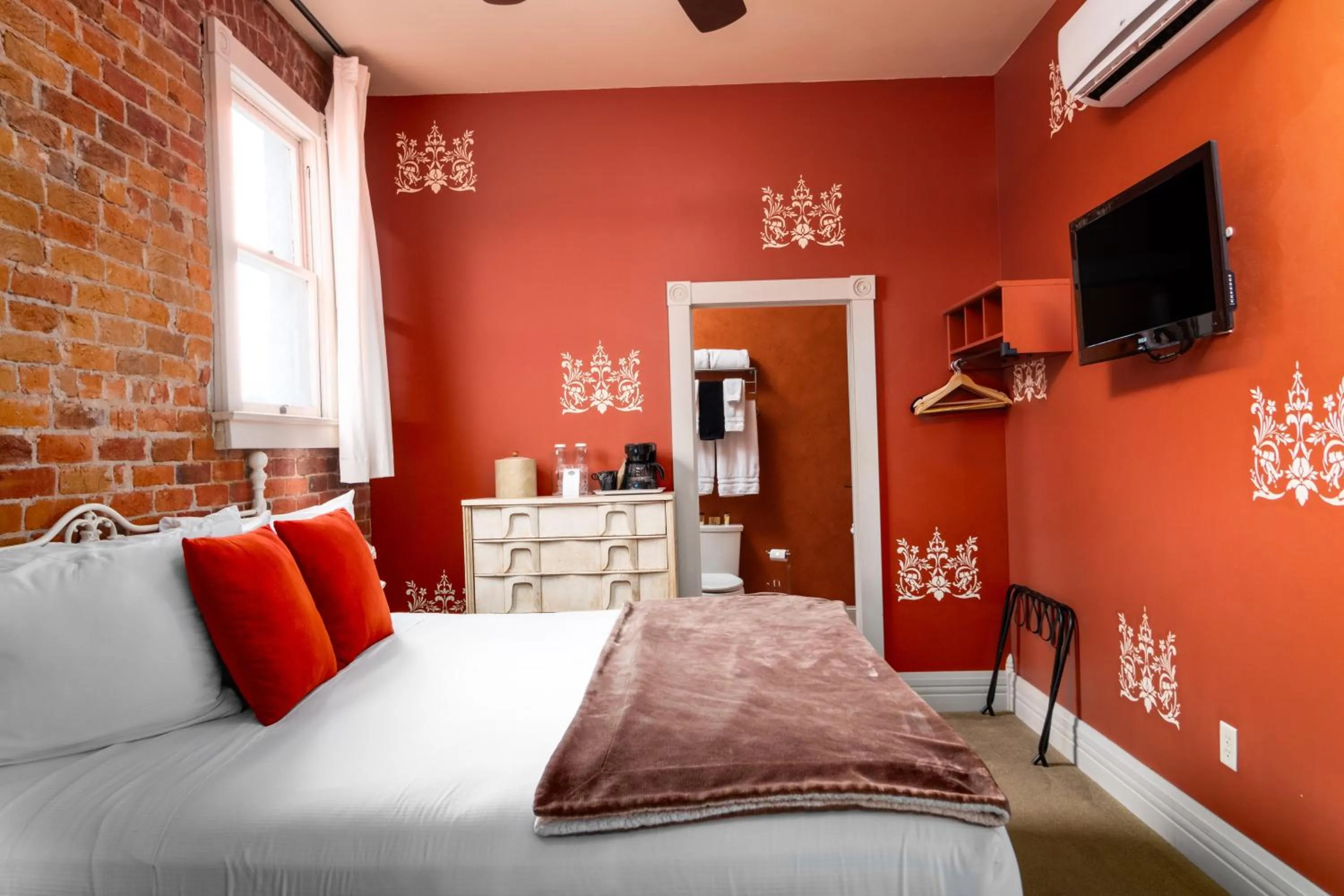 Bed in Grand Highland Hotel