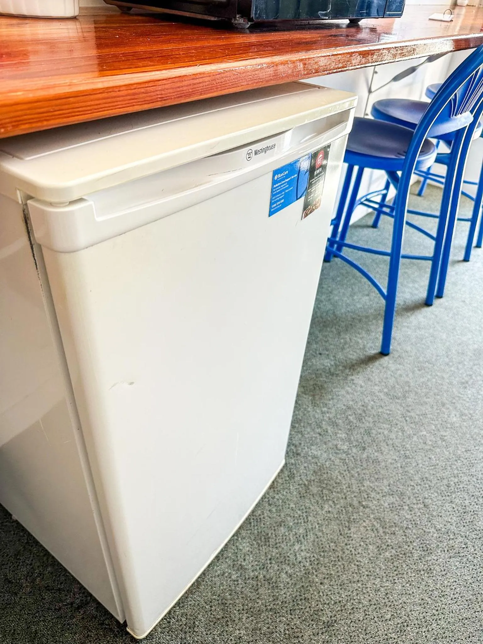 minibar in Ocean View Motel Bowen