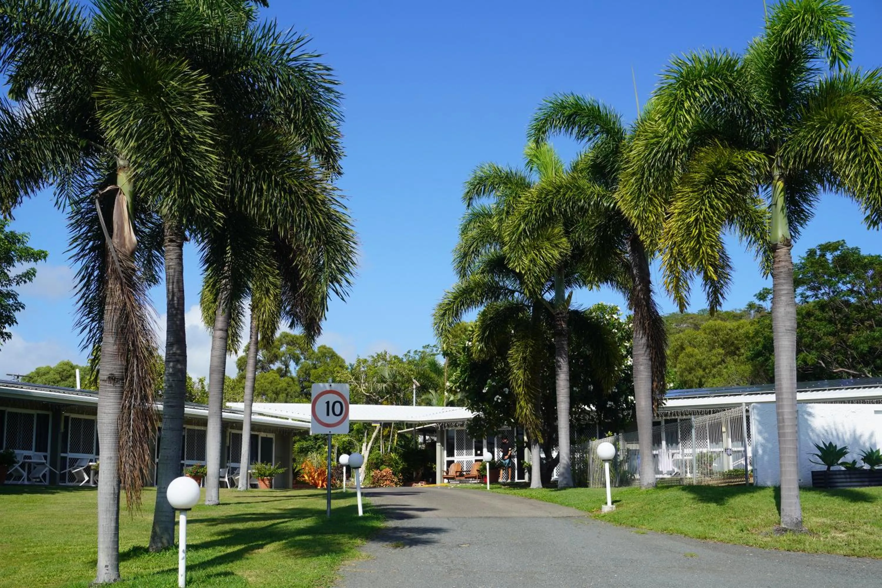 Property building in Ocean View Motel Bowen