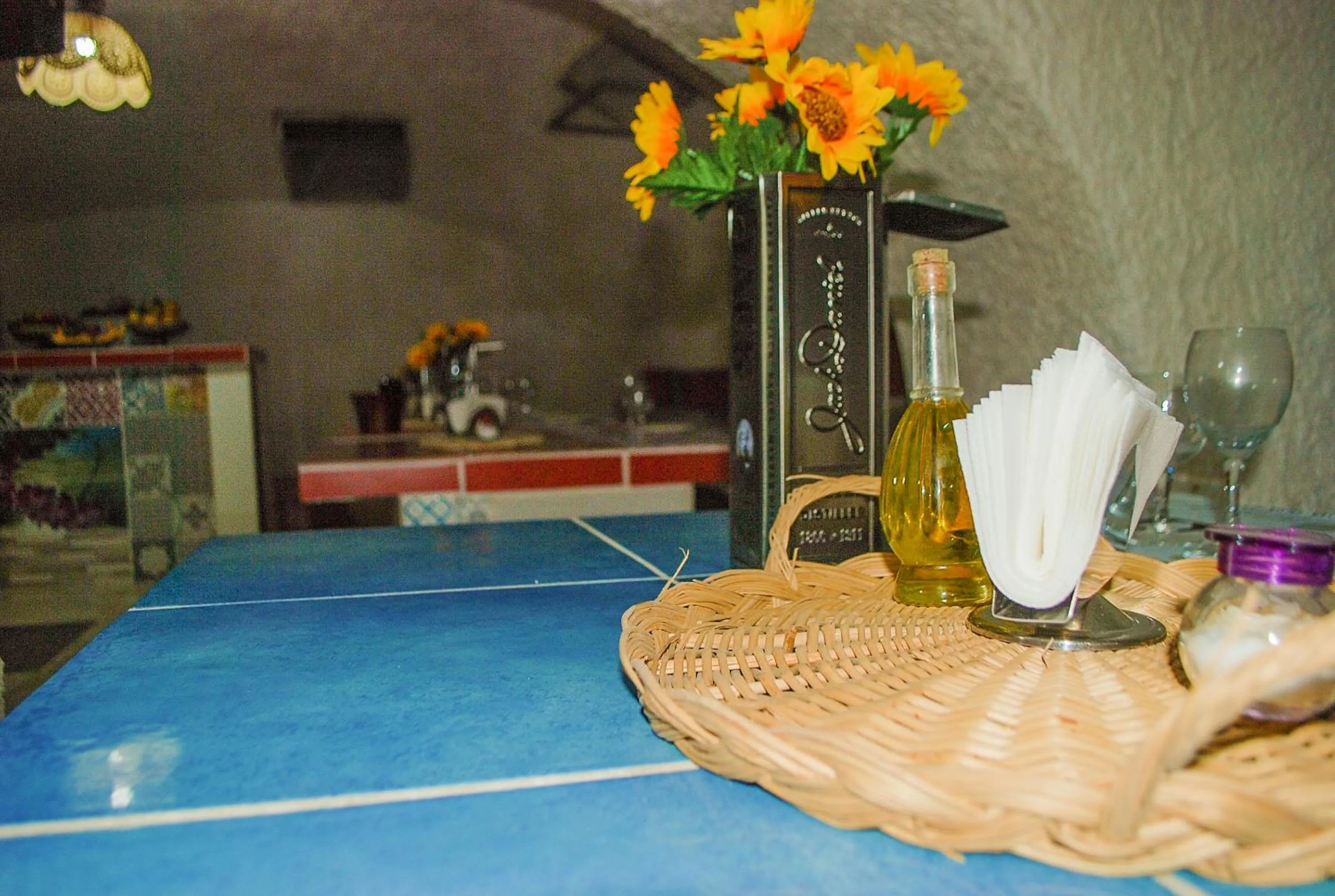 Restaurant/places to eat in B&B Cappotto civico 48