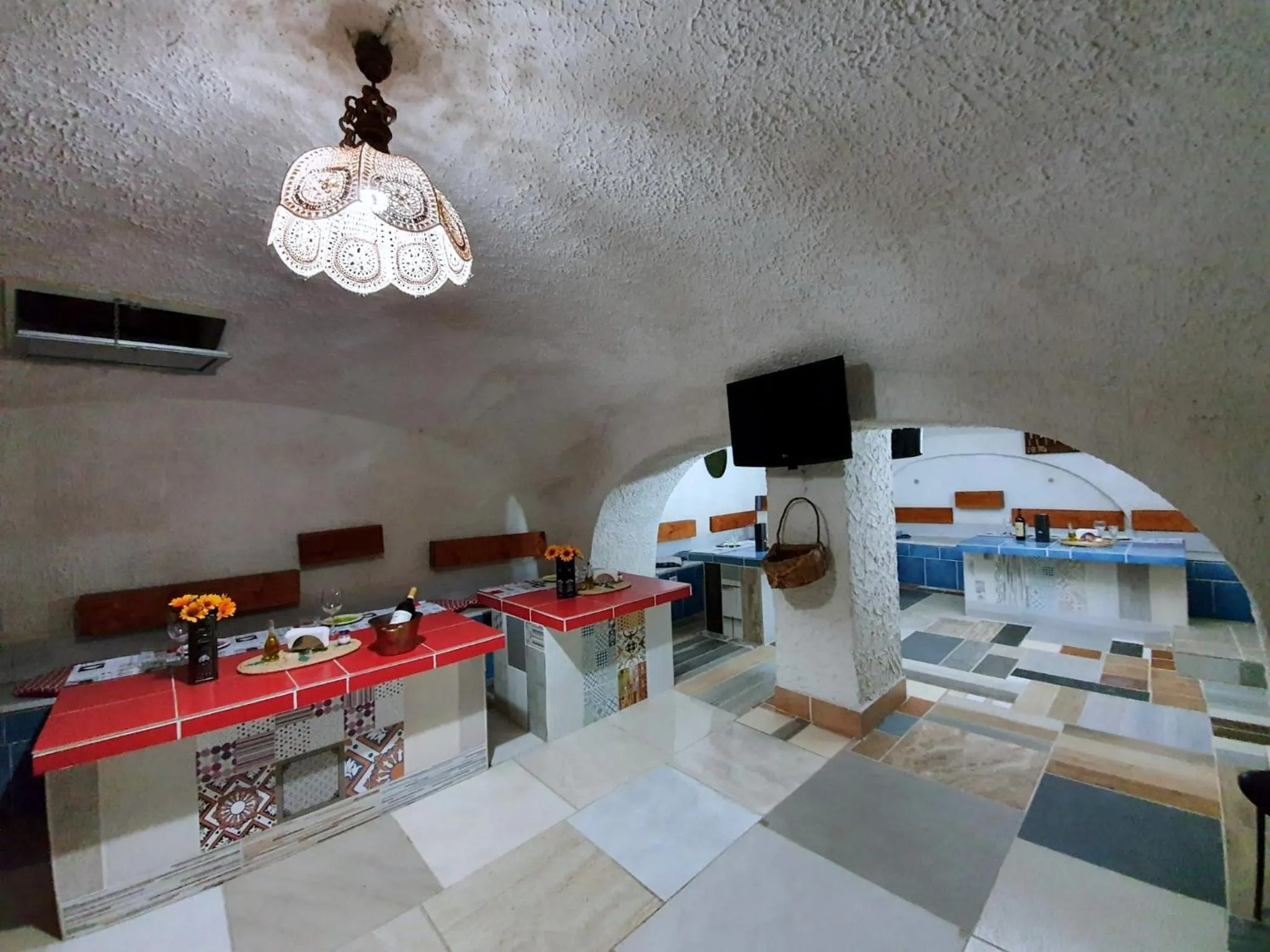 Restaurant/places to eat in B&B Cappotto civico 48