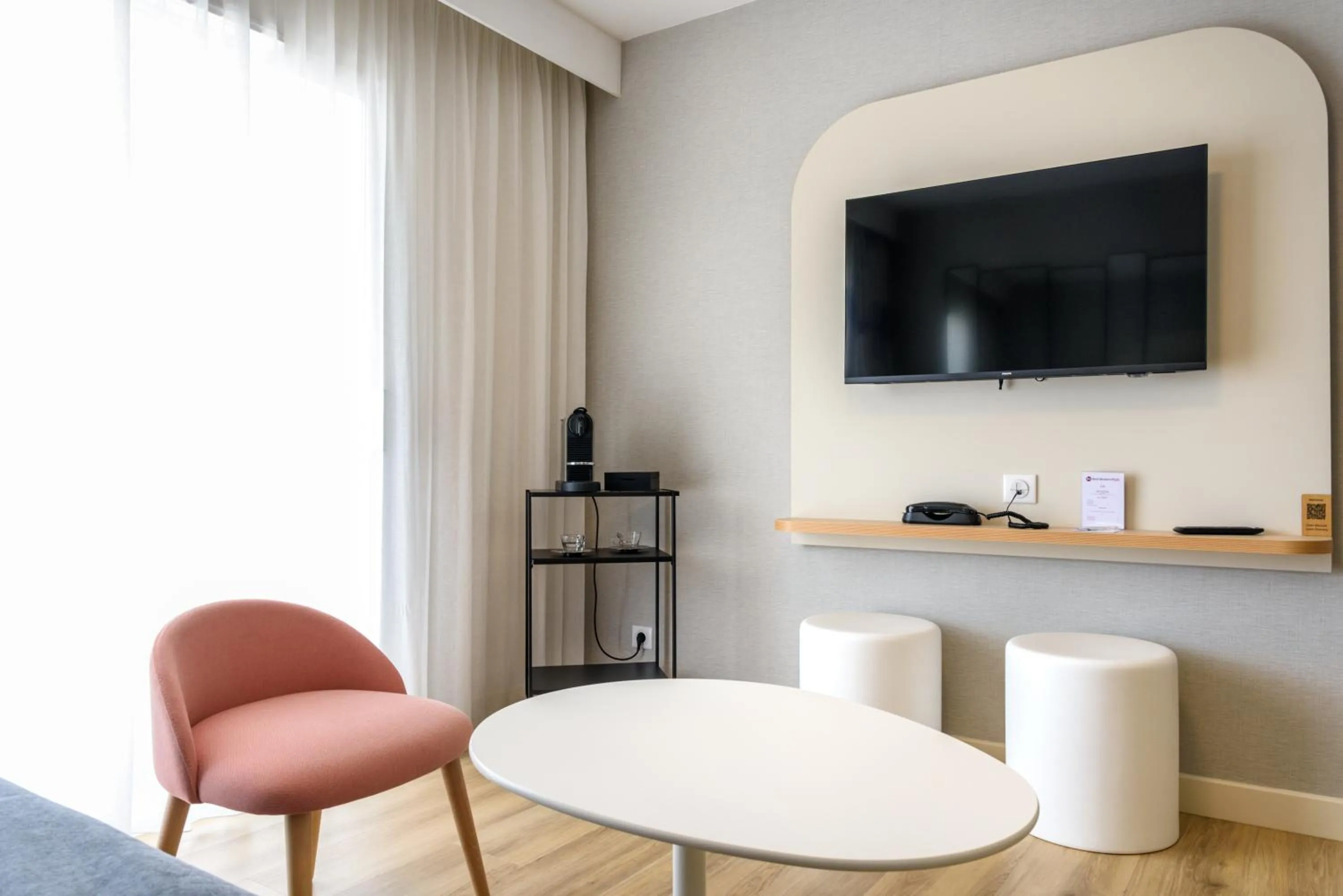 TV and multimedia in Best Western Plus Ajaccio Amirauté