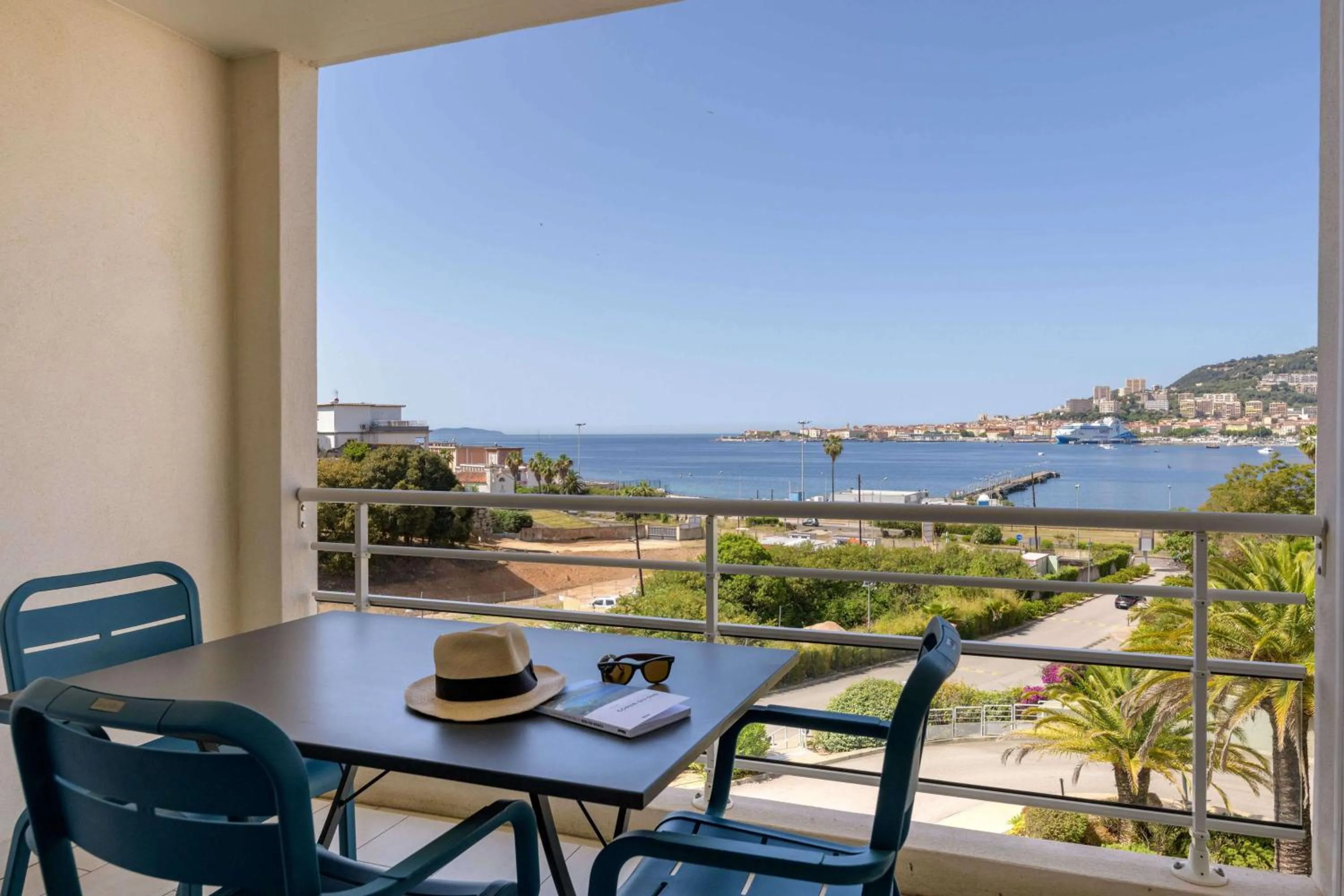 Photo of the whole room in Best Western Plus Ajaccio Amirauté