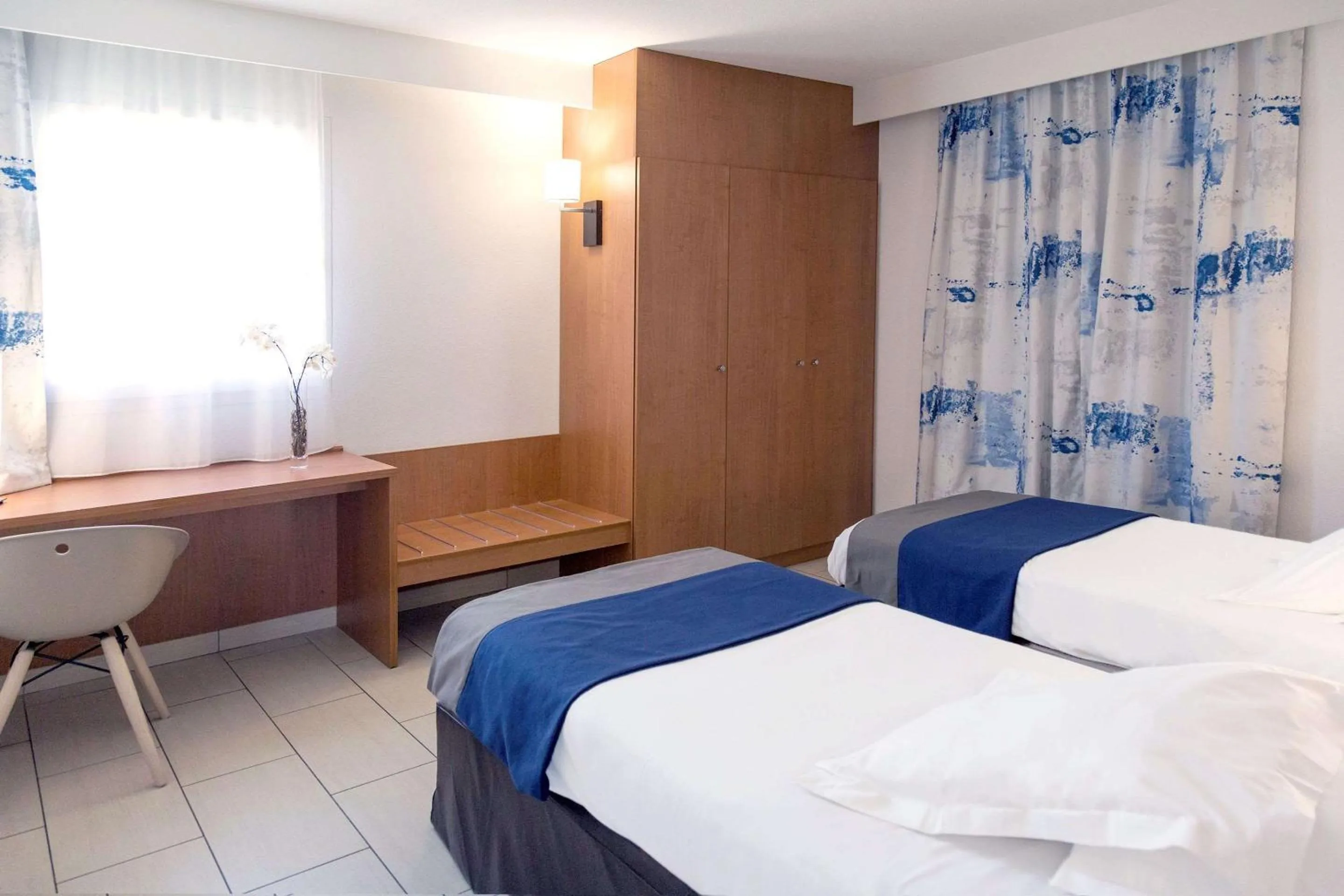 Photo of the whole room, Bed in Best Western Plus Ajaccio Amirauté