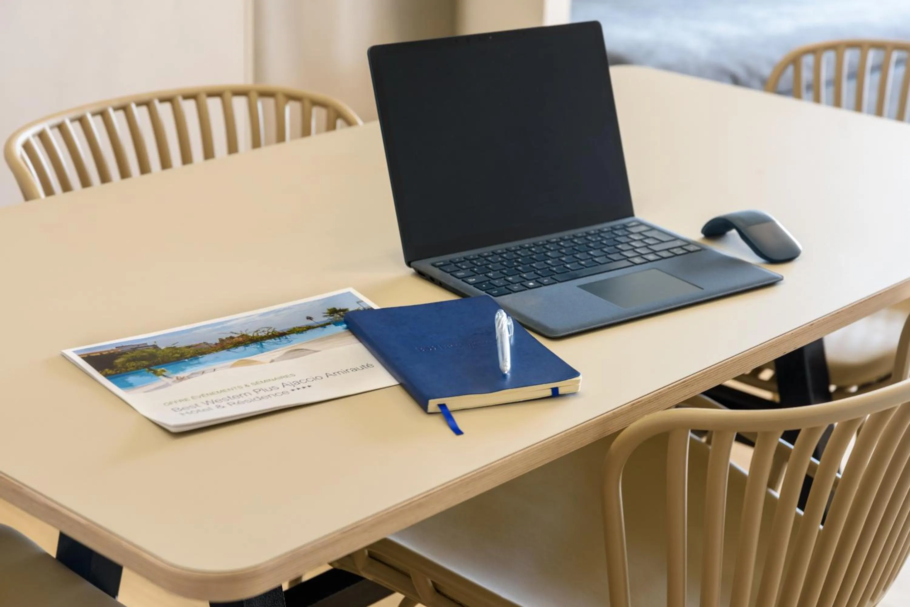 Seating area in Best Western Plus Ajaccio Amirauté