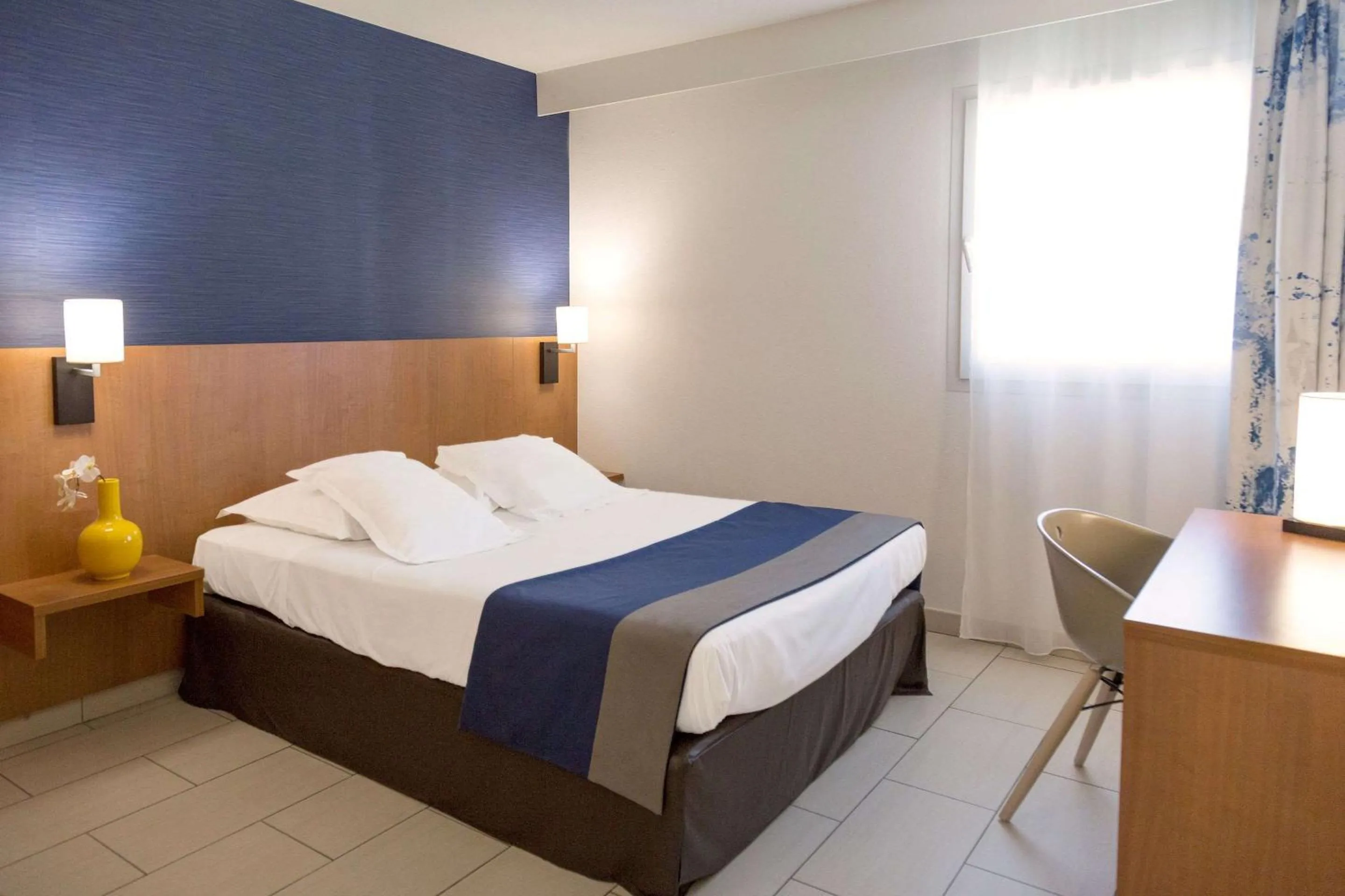 Photo of the whole room, Bed in Best Western Plus Ajaccio Amirauté
