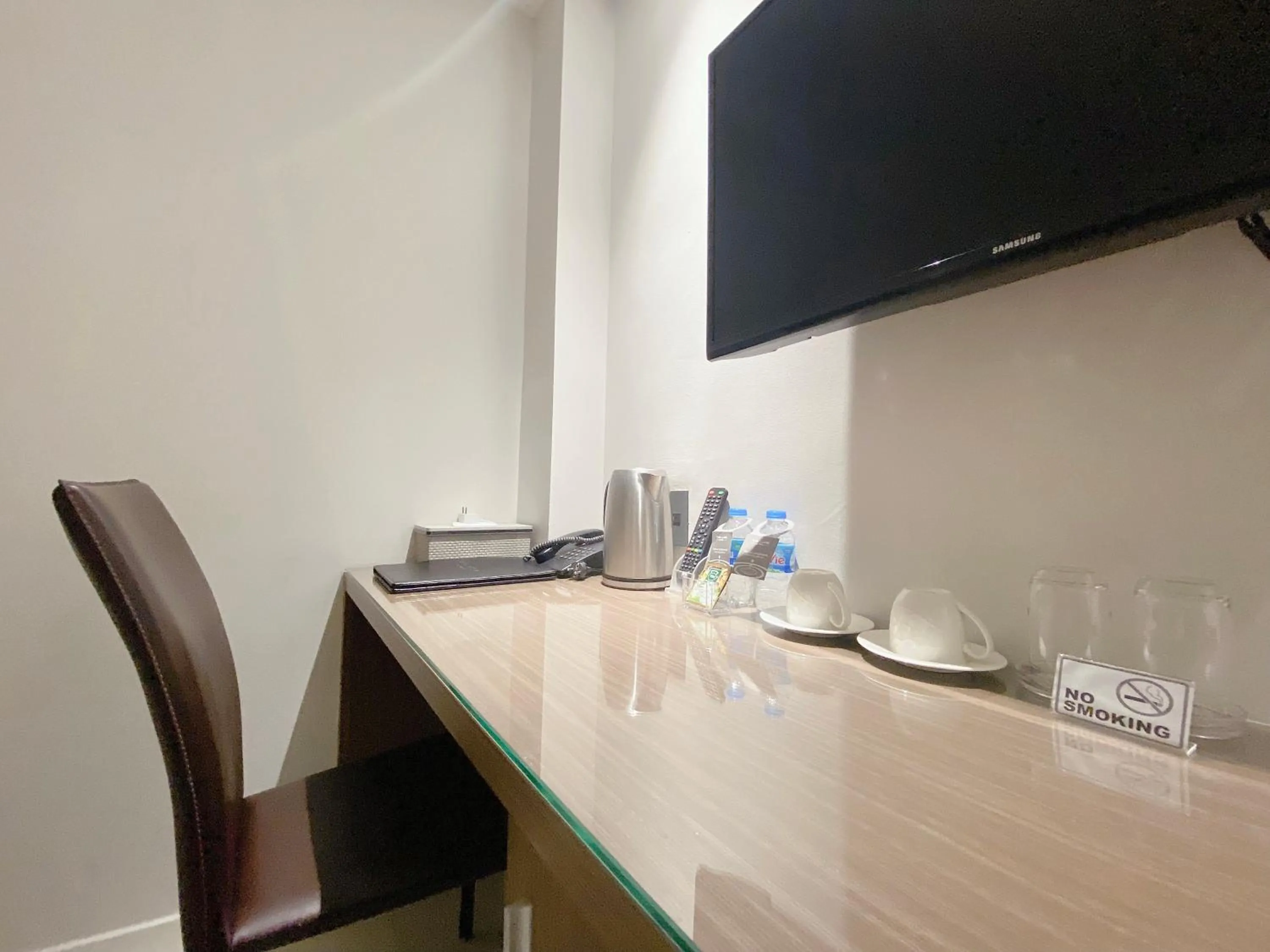 Bedroom in The Luxe Hotel