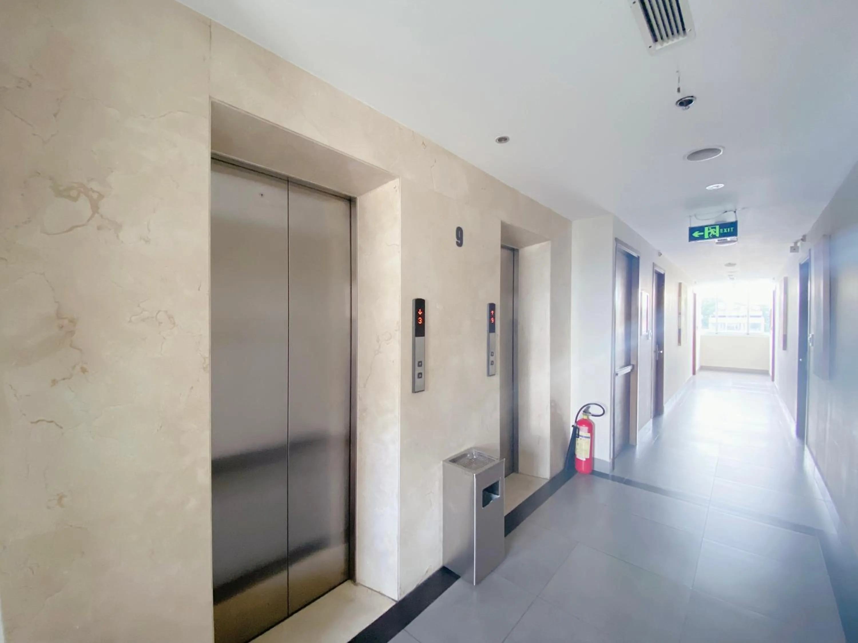 Area and facilities in The Luxe Hotel