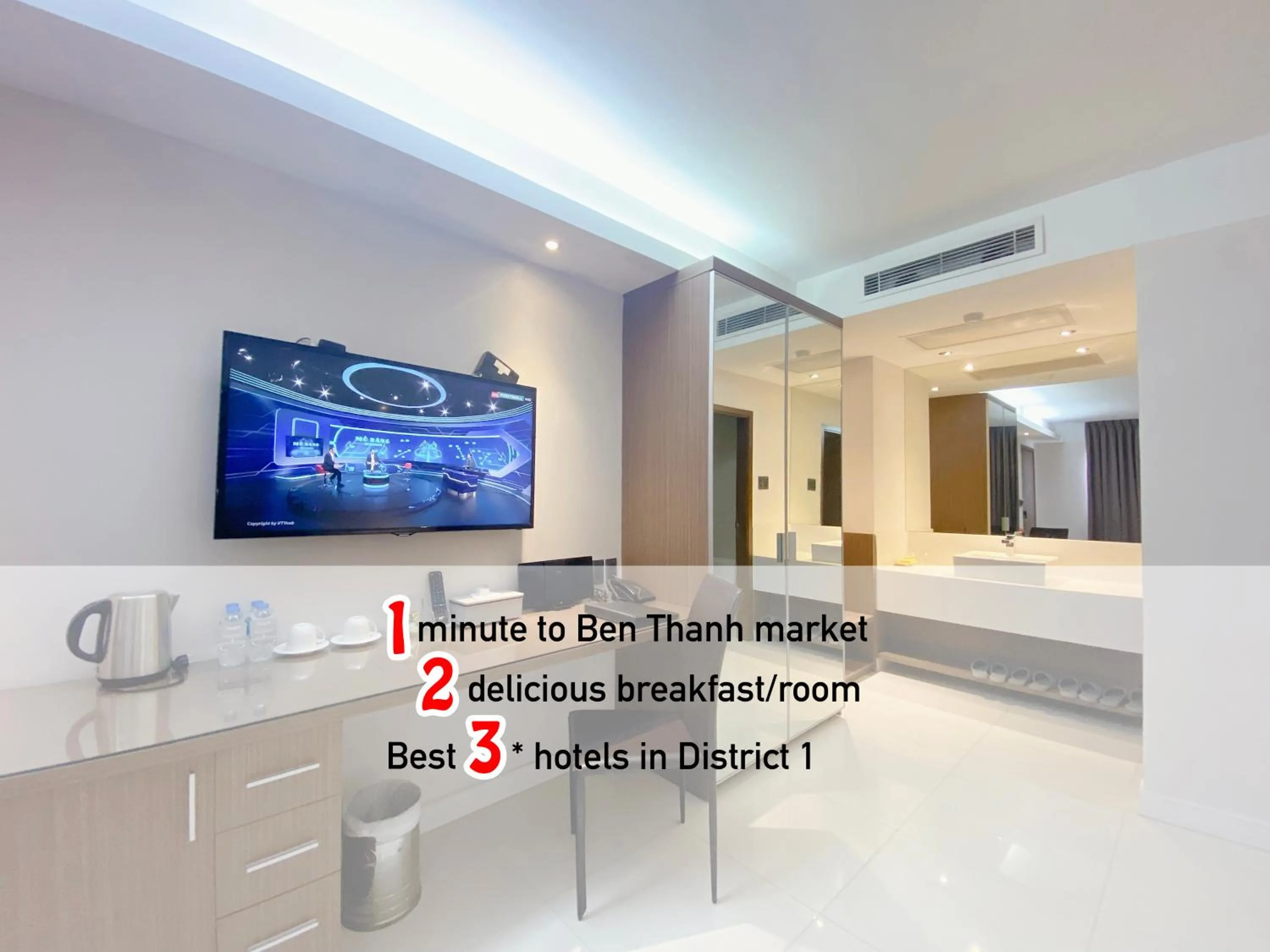 TV and multimedia in The Luxe Hotel