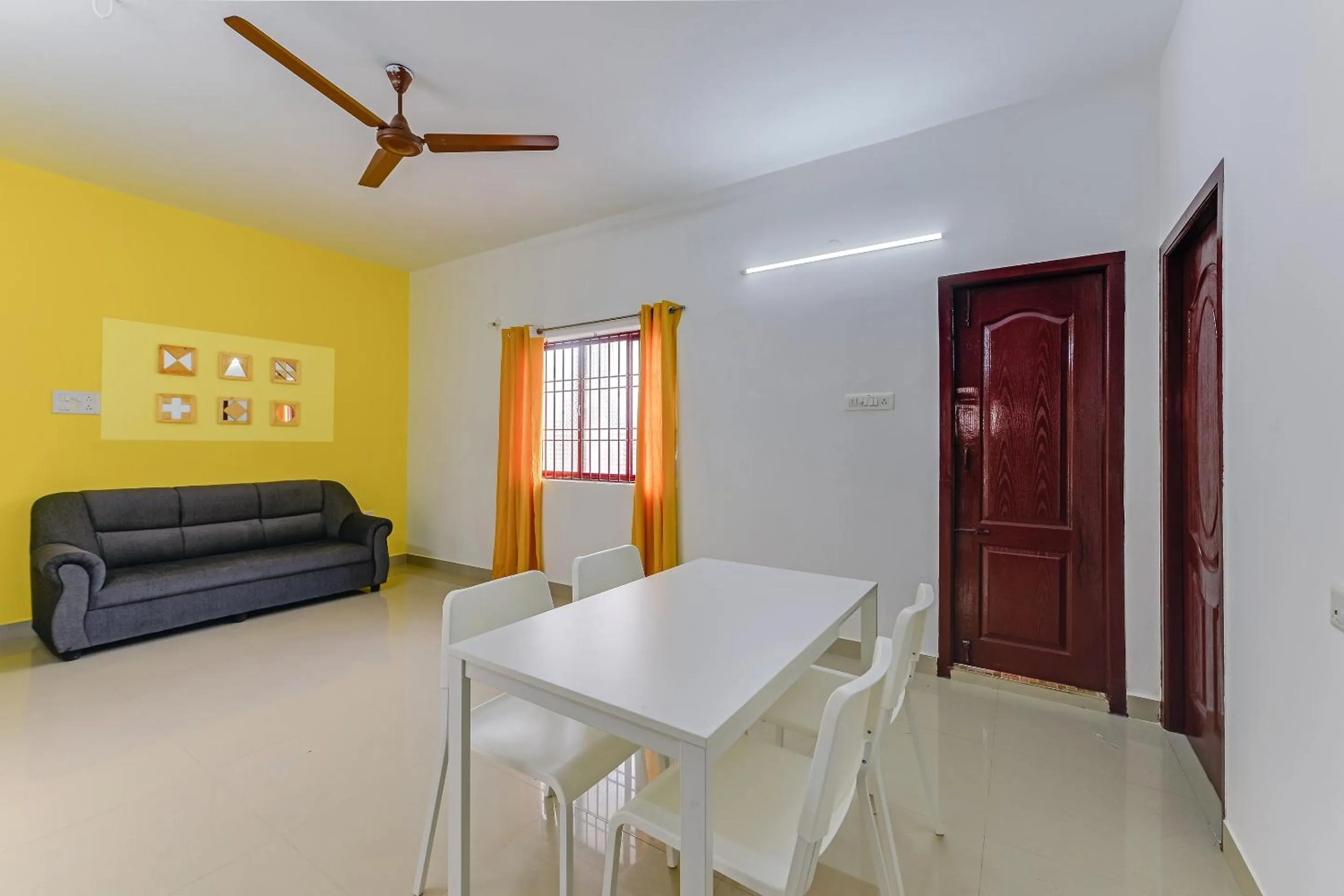 Dining area in Hotel O JJ Residency