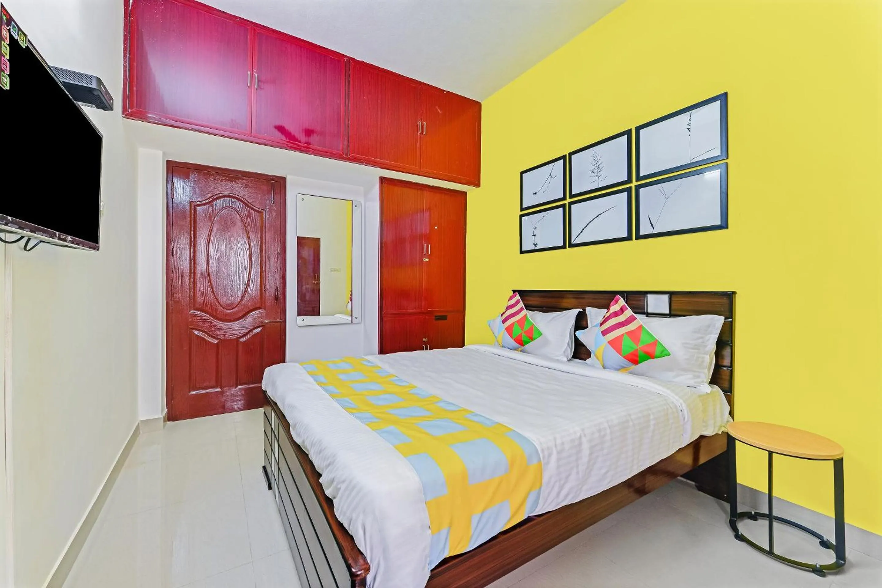 Bedroom, Bed in Hotel O JJ Residency