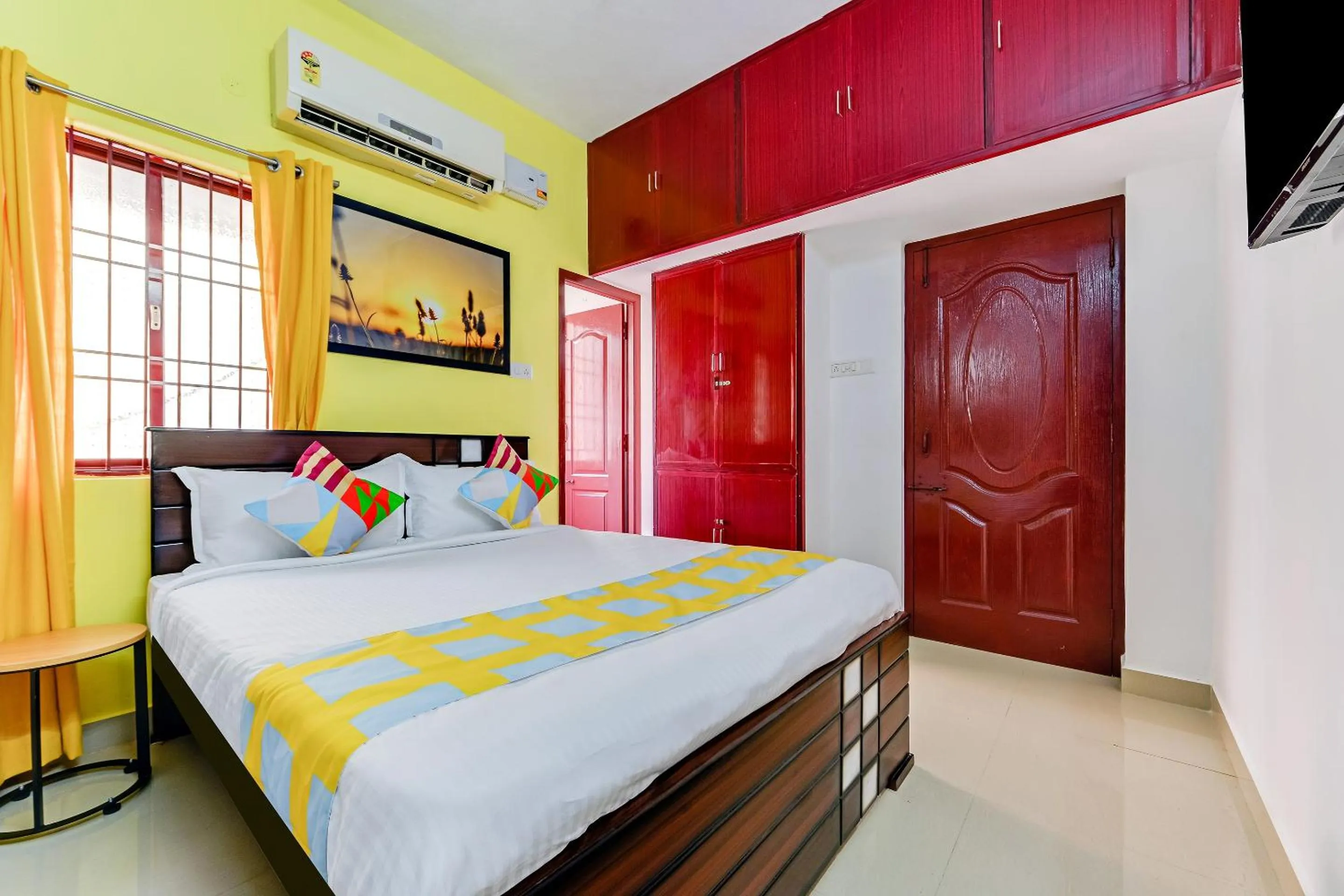 Bedroom, Bed in Hotel O JJ Residency