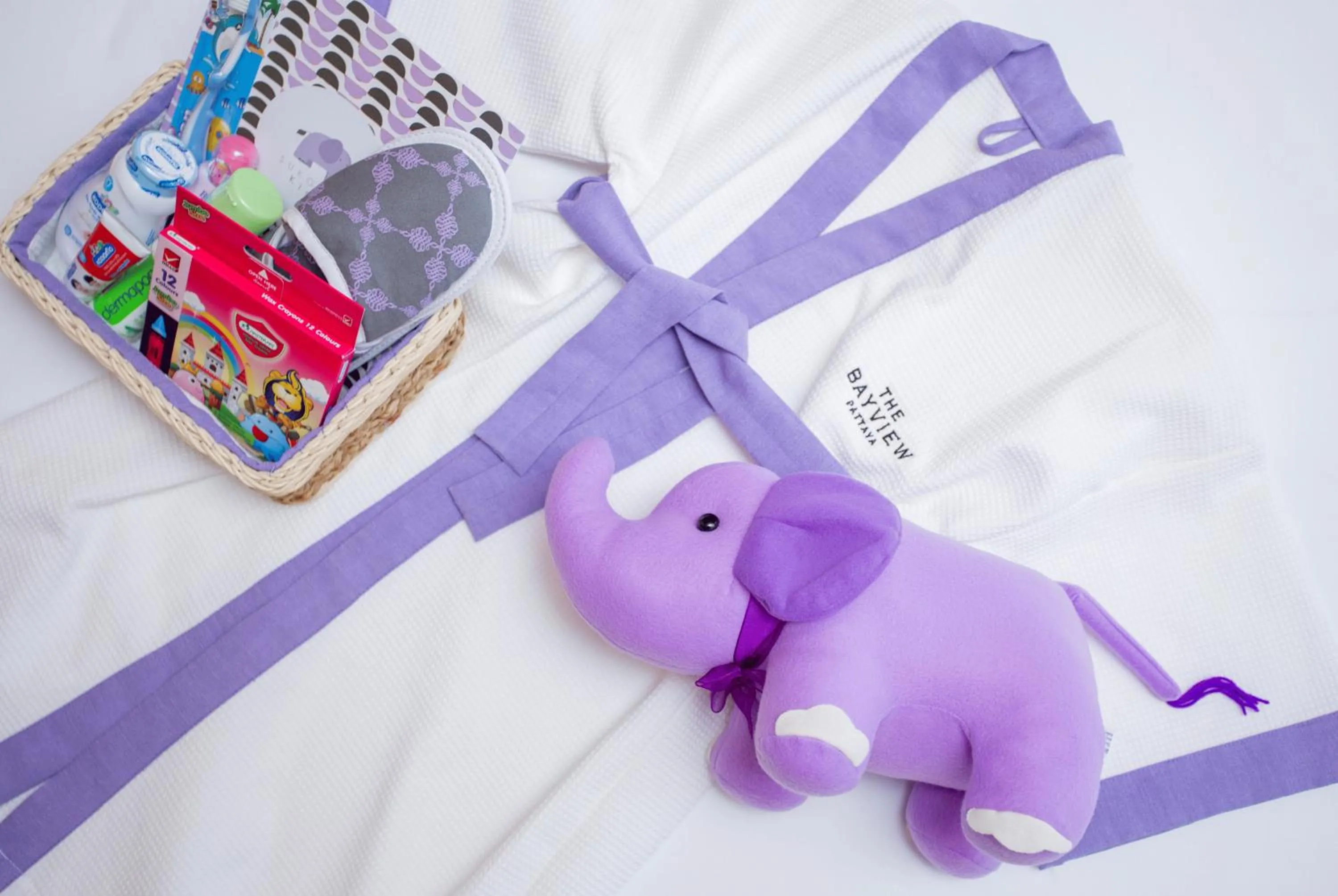 Kids's club, Bed in Wave Hotel Pattaya