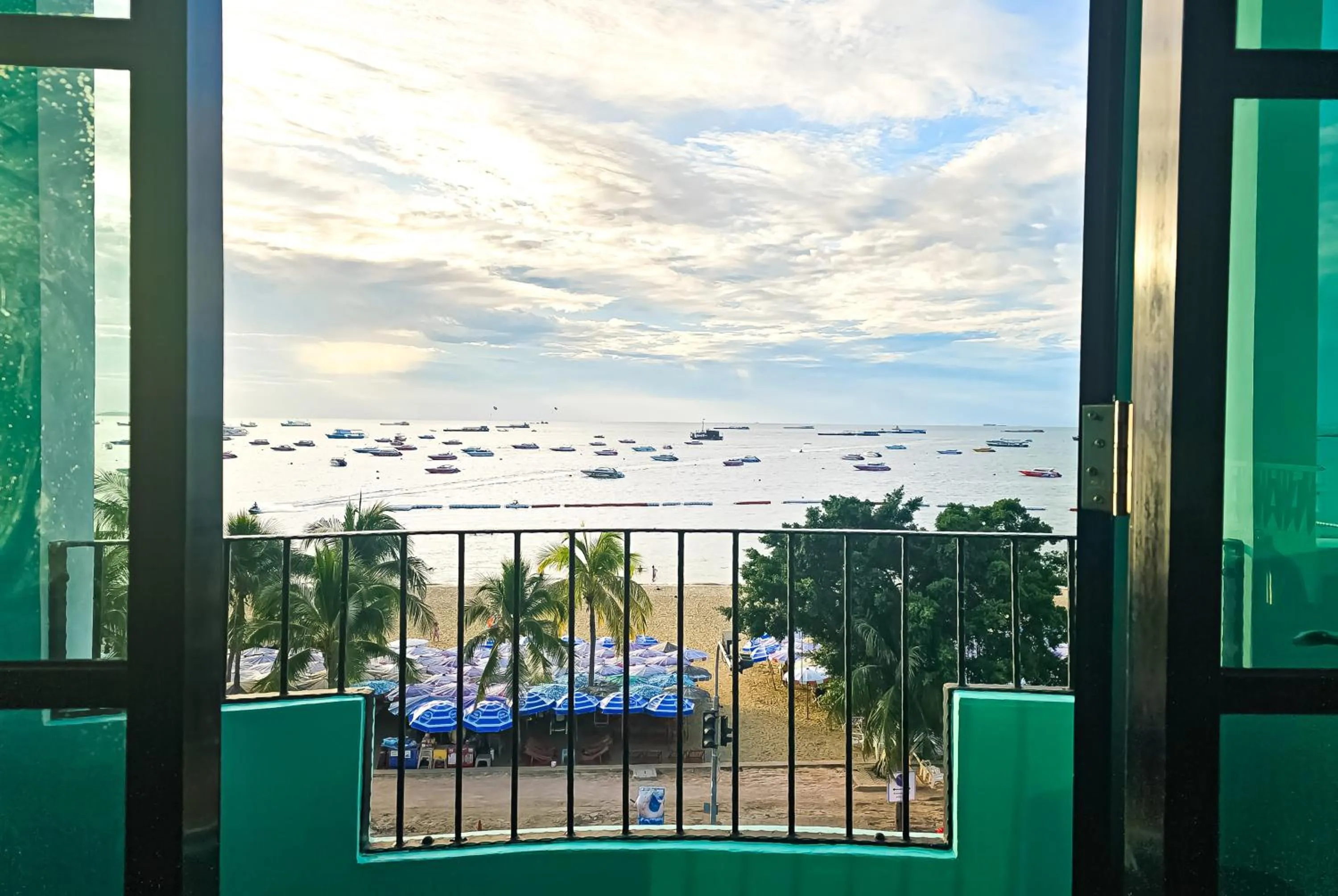 Balcony/Terrace in Wave Hotel Pattaya