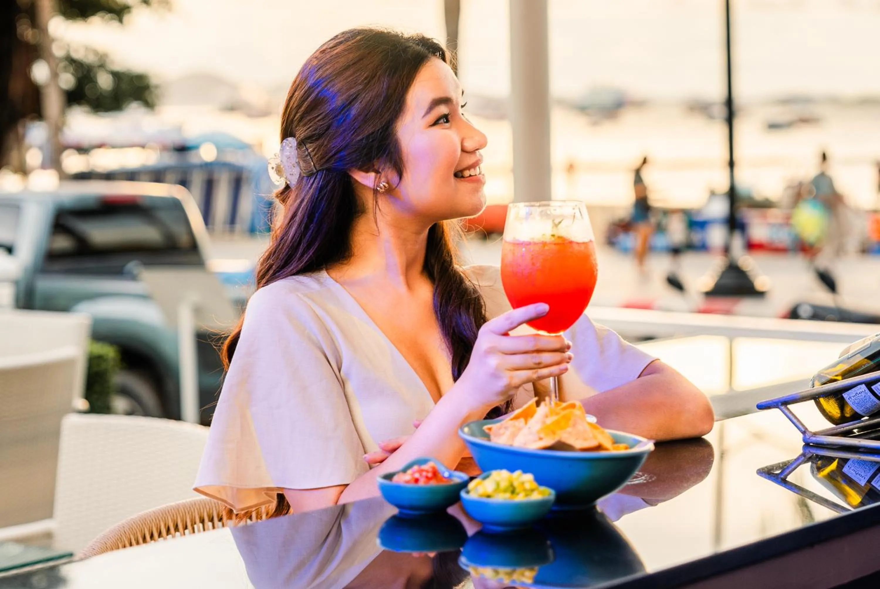 Restaurant/places to eat in Wave Hotel Pattaya