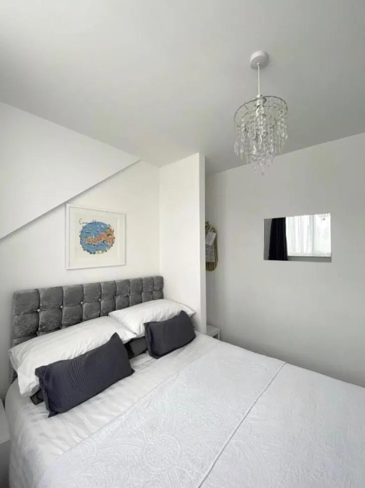 Bed in Alderberry Lodge