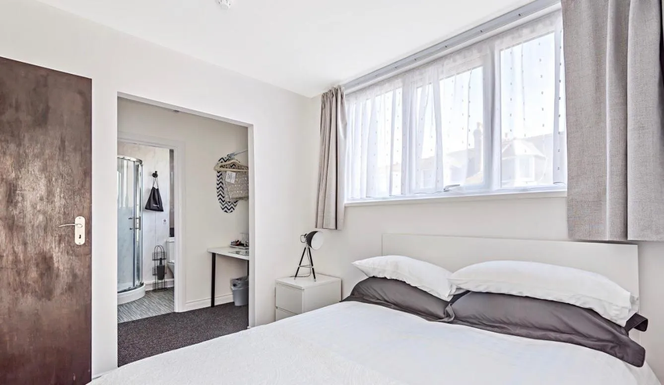 Bed in Alderberry Lodge