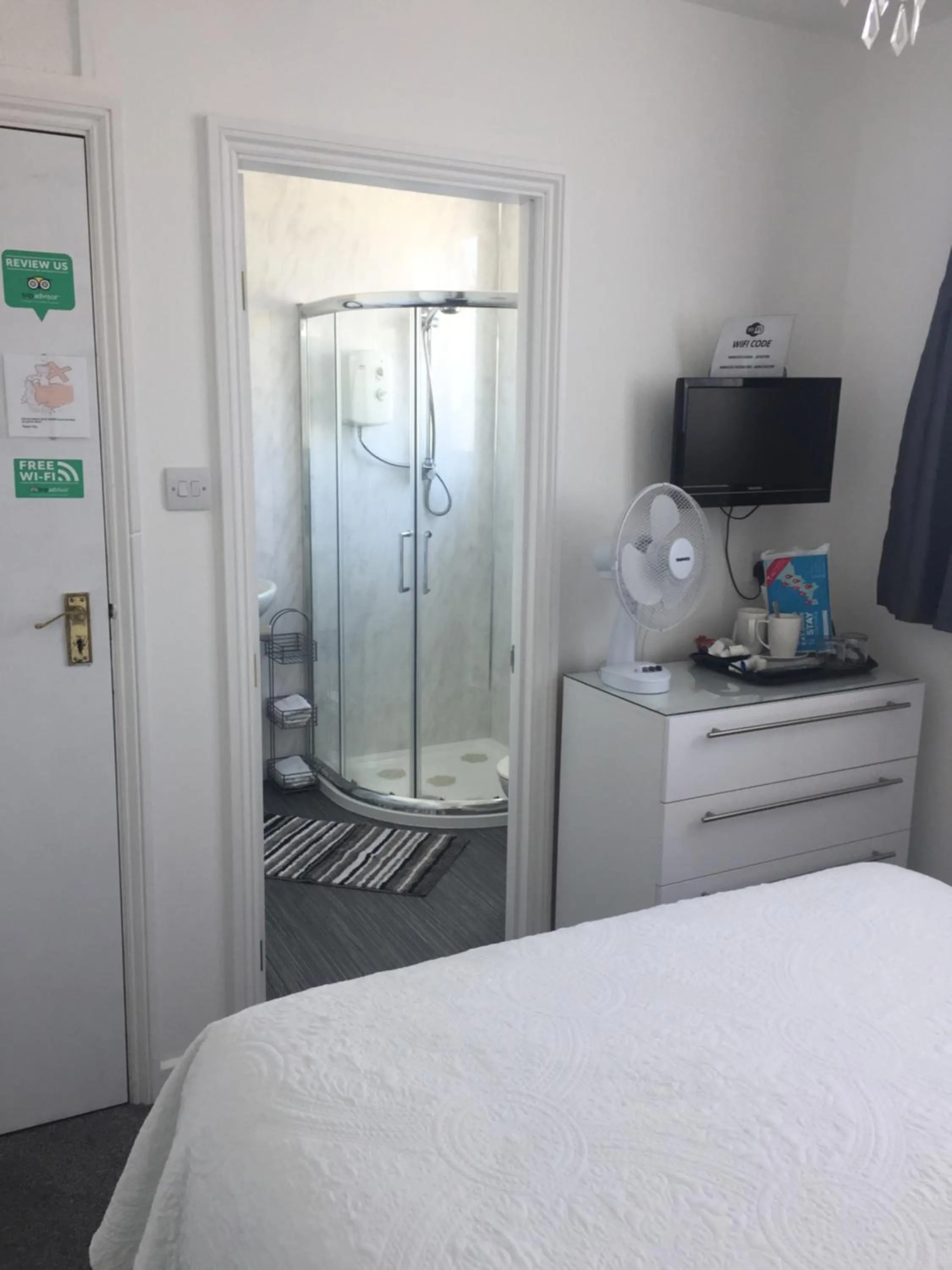 Bed in Alderberry Lodge