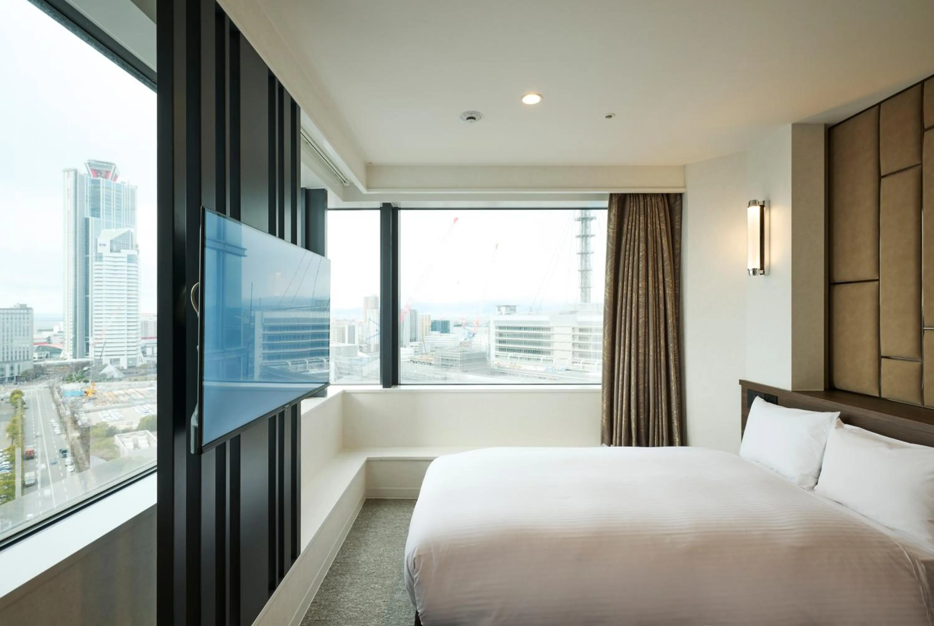 Photo of the whole room, Bed in HOTEL FUKURACIA OSAKA-BAY