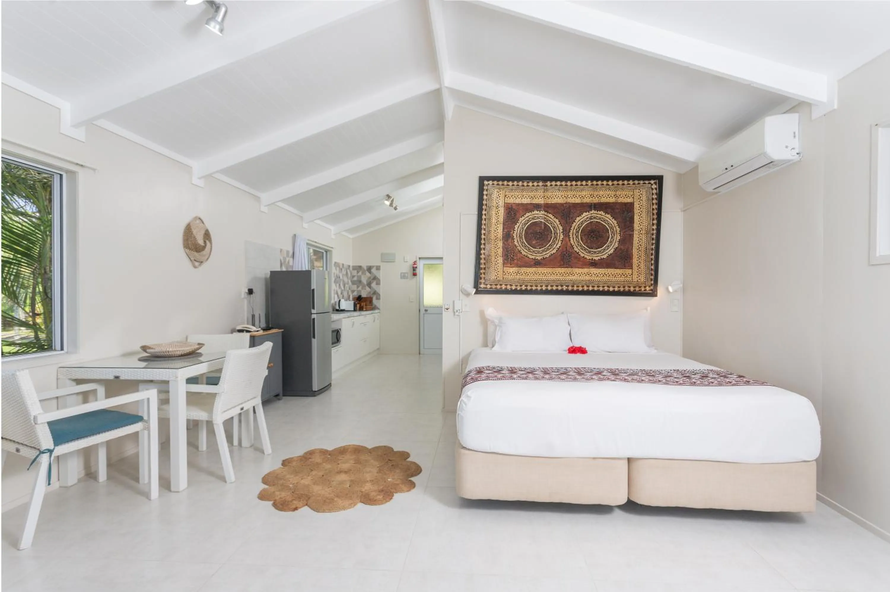 Bed in Muri Lagoon View Bungalows - Hillside Bungalow