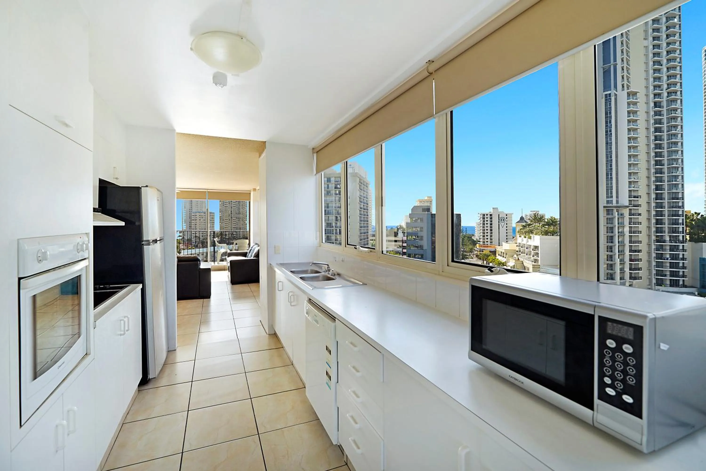 Kitchen or kitchenette in Condor Apartments by Gold Coast Premium