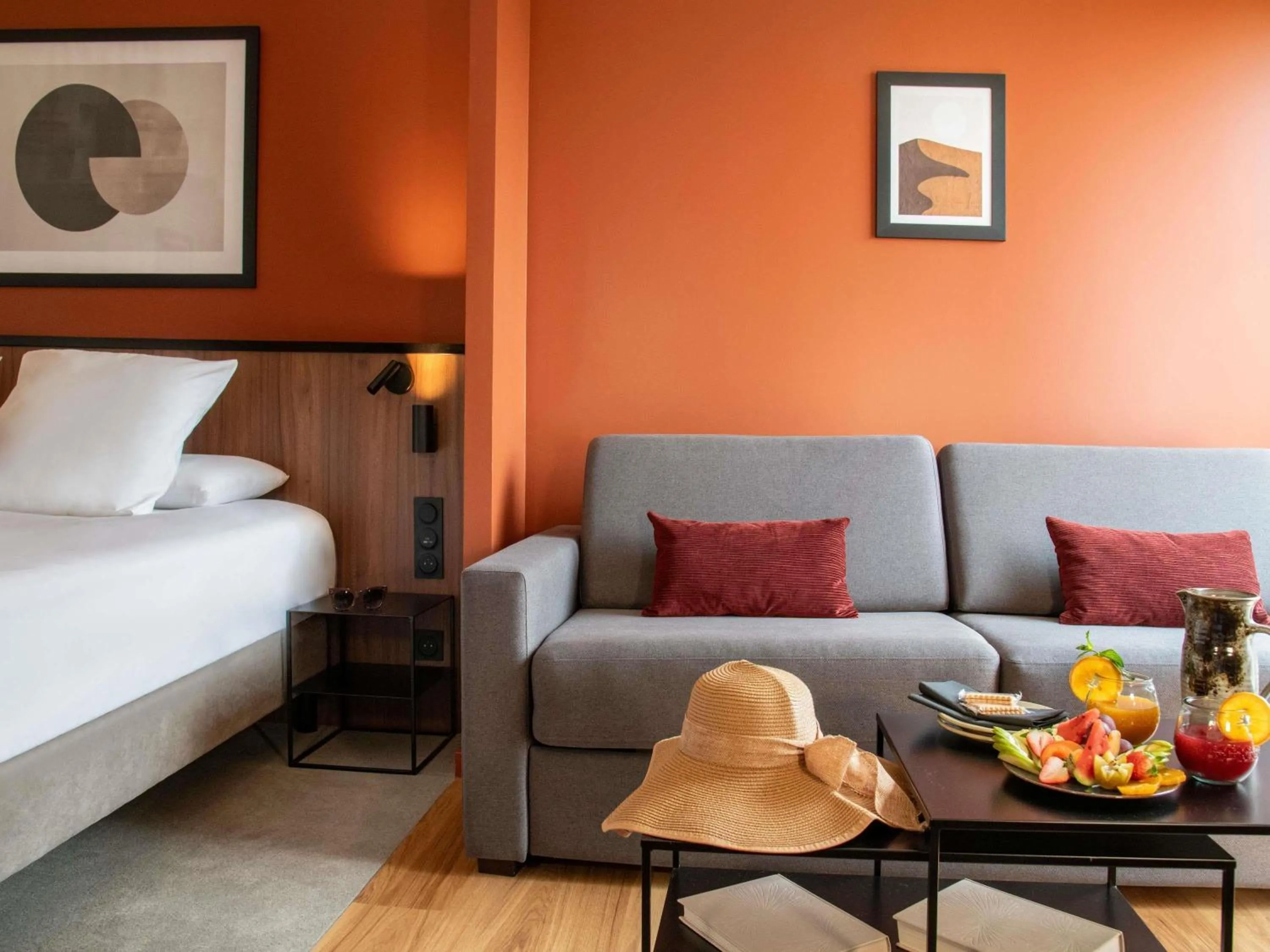 Bedroom, Bed in Mercure Toulouse Aéroport Golf de Seilh