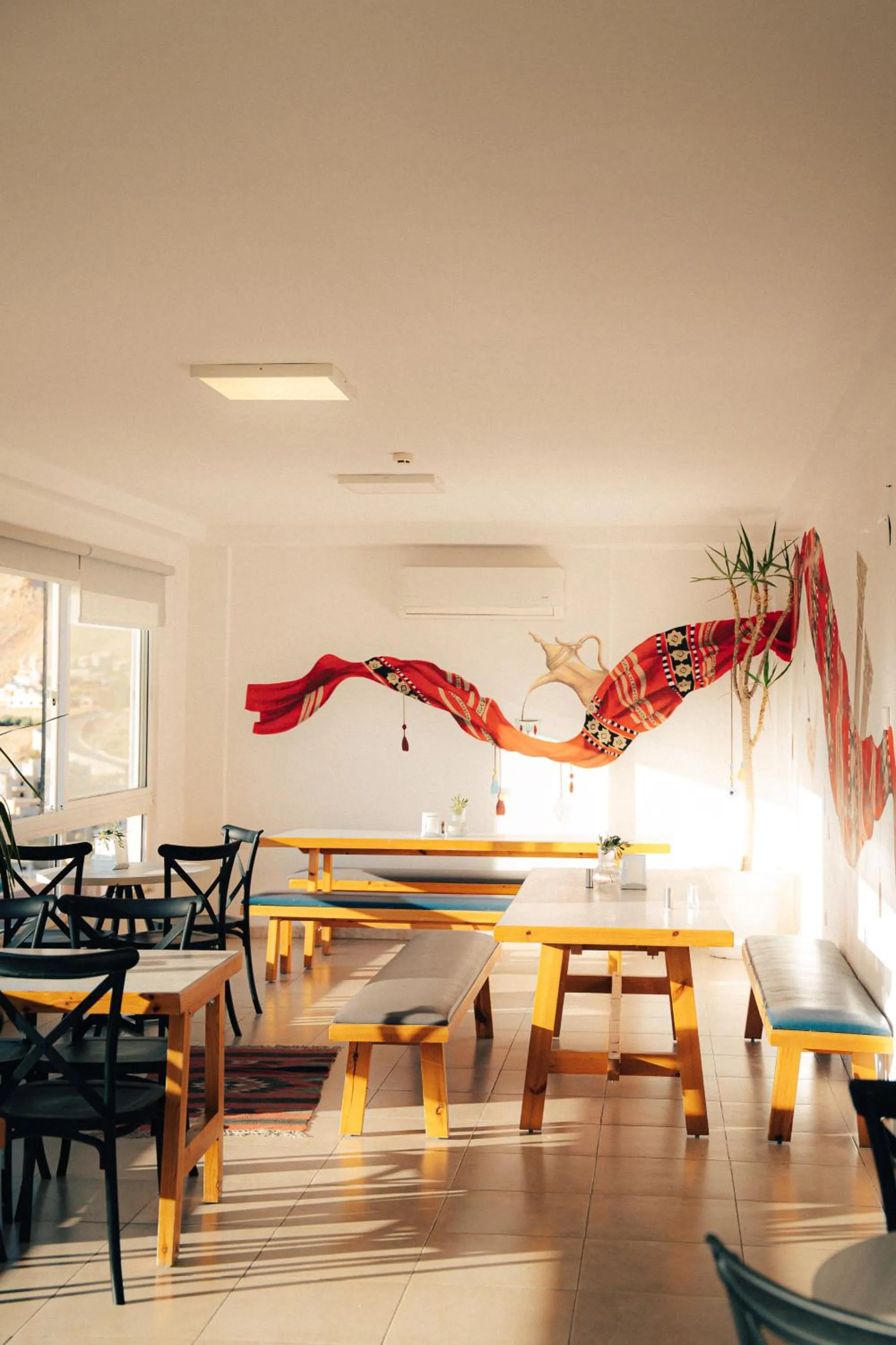 Restaurant/places to eat in Nomads Hotel