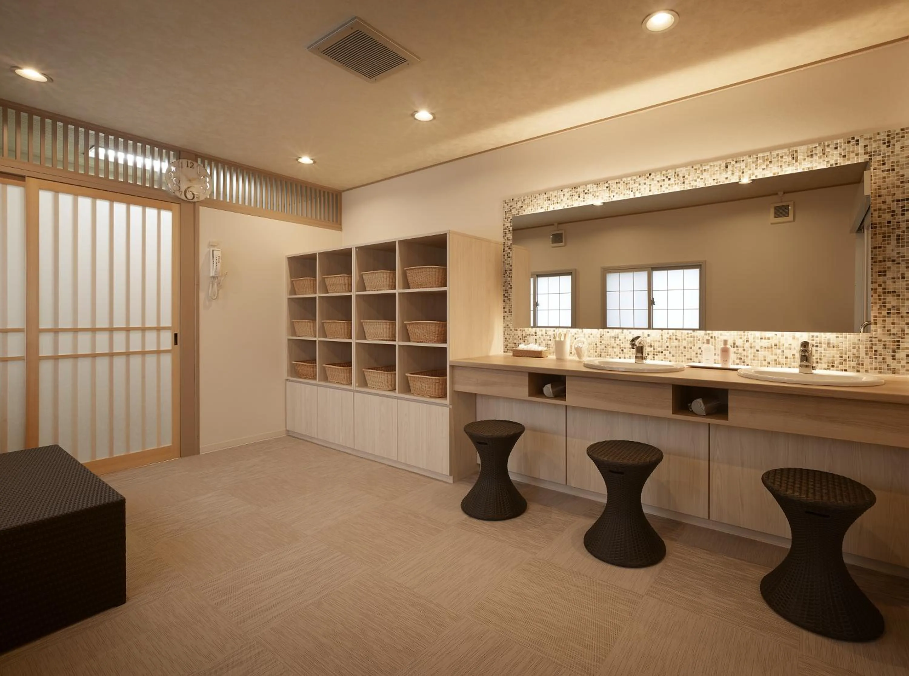 Hot Spring Bath in Wakamatsu Honten