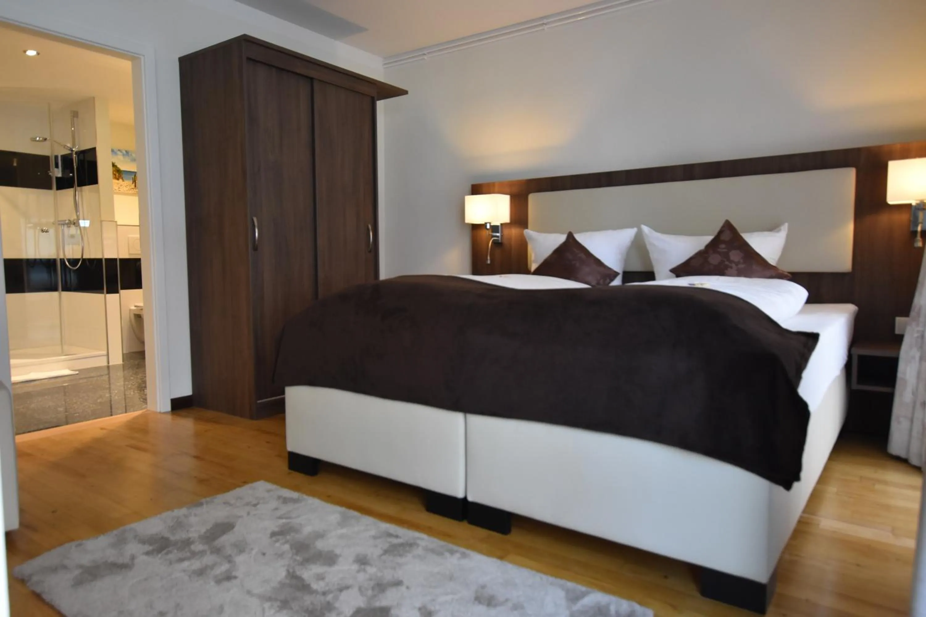 Photo of the whole room, Bed in Hotel Stadt Hamburg