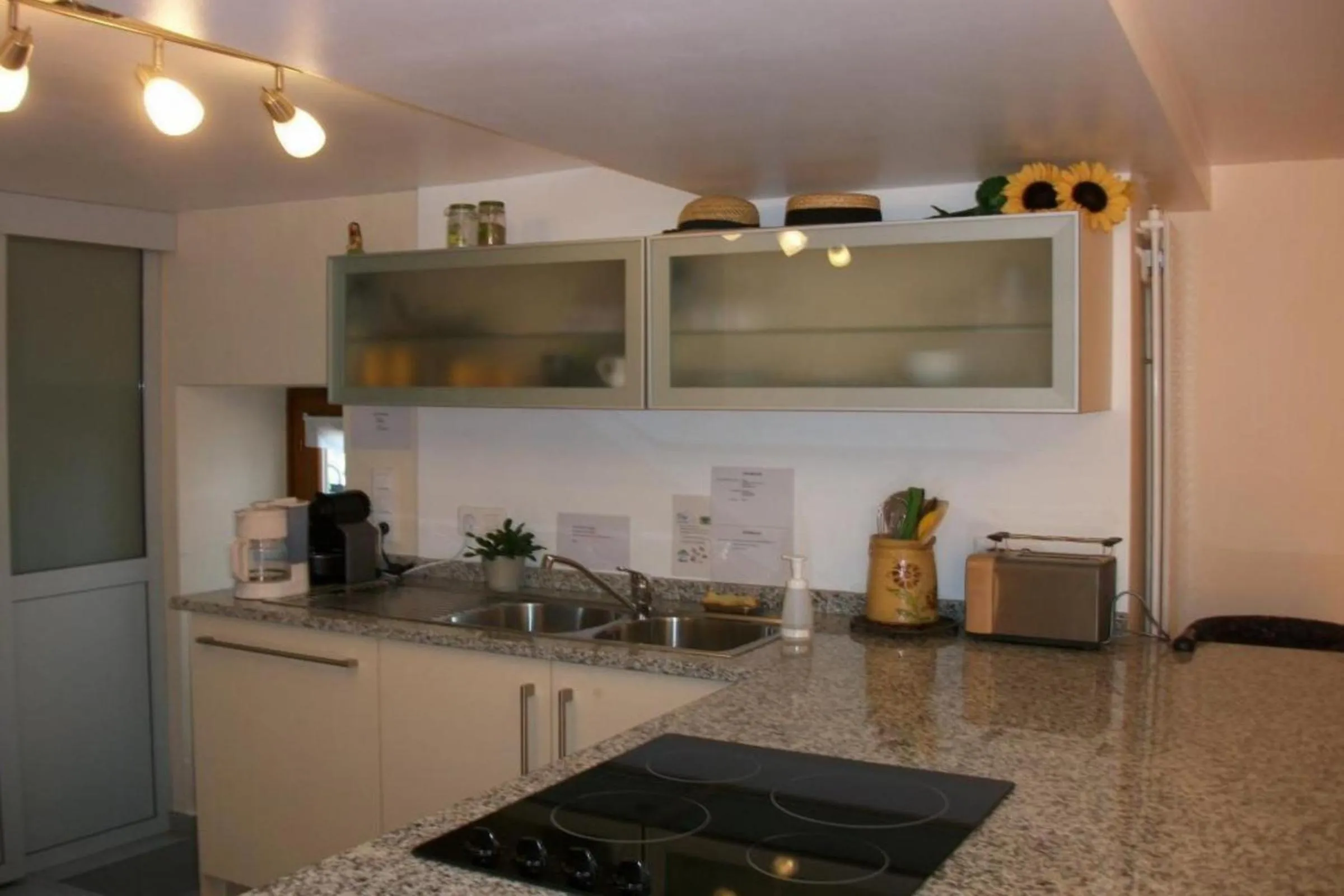 Kitchen or kitchenette in Gîte L'Instant Durable