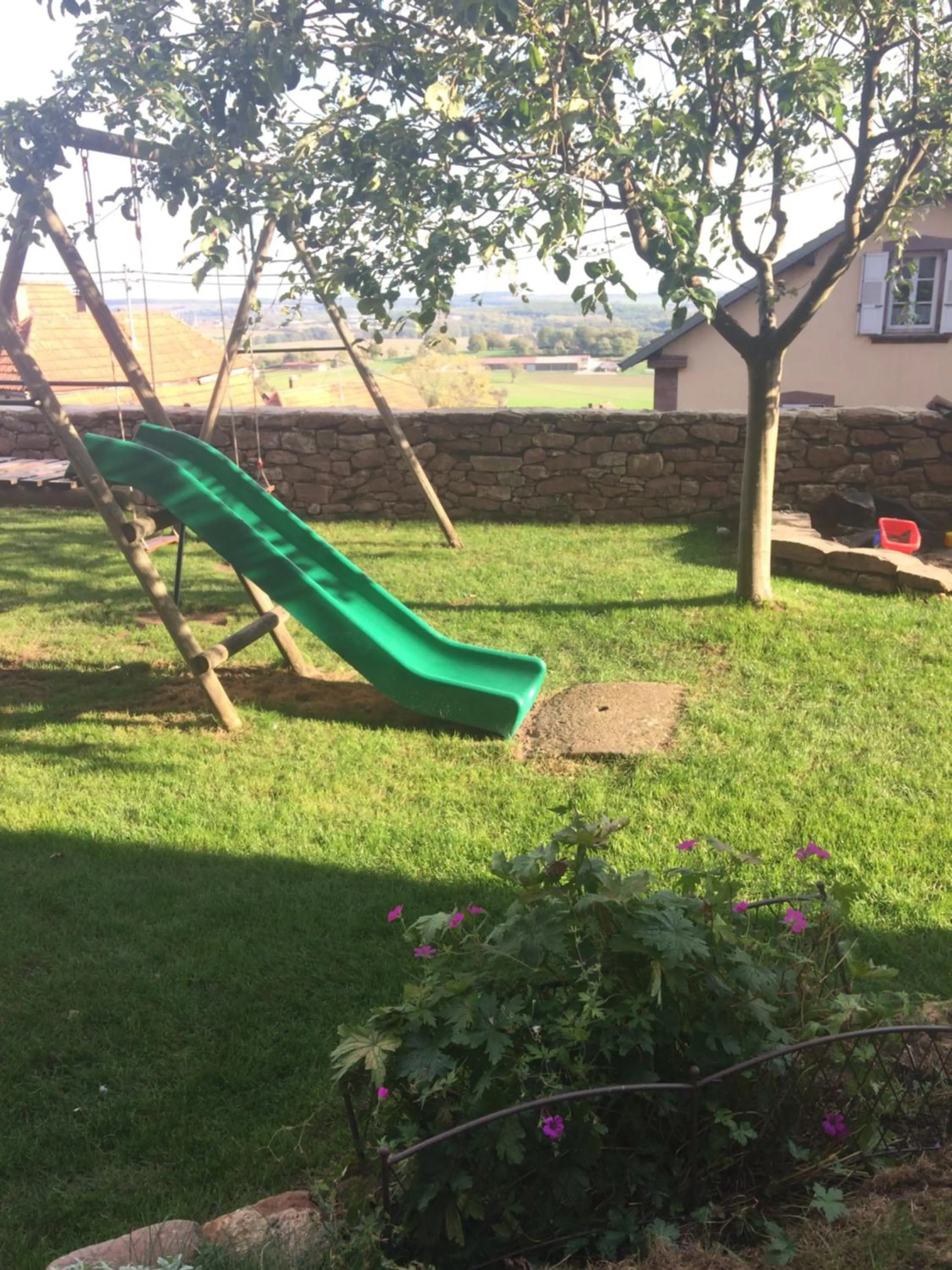 Children play ground in Gîte L'Instant Durable